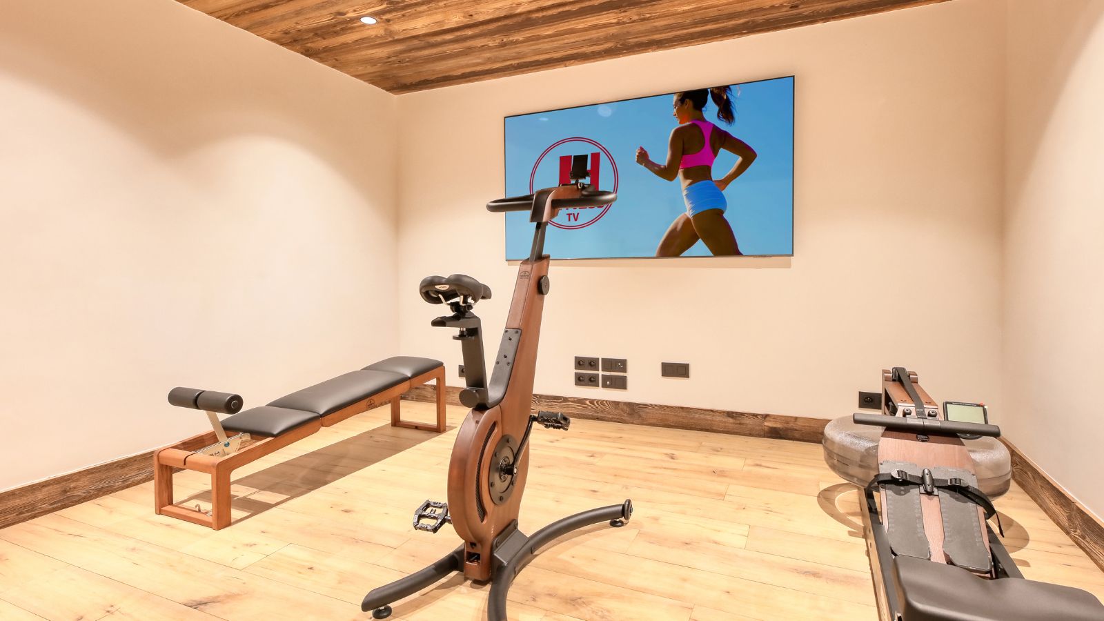 Luxury- ski- chalet- Meribel-Chalet Pistes d'Arbois-Gym- Oxford Ski.jpg