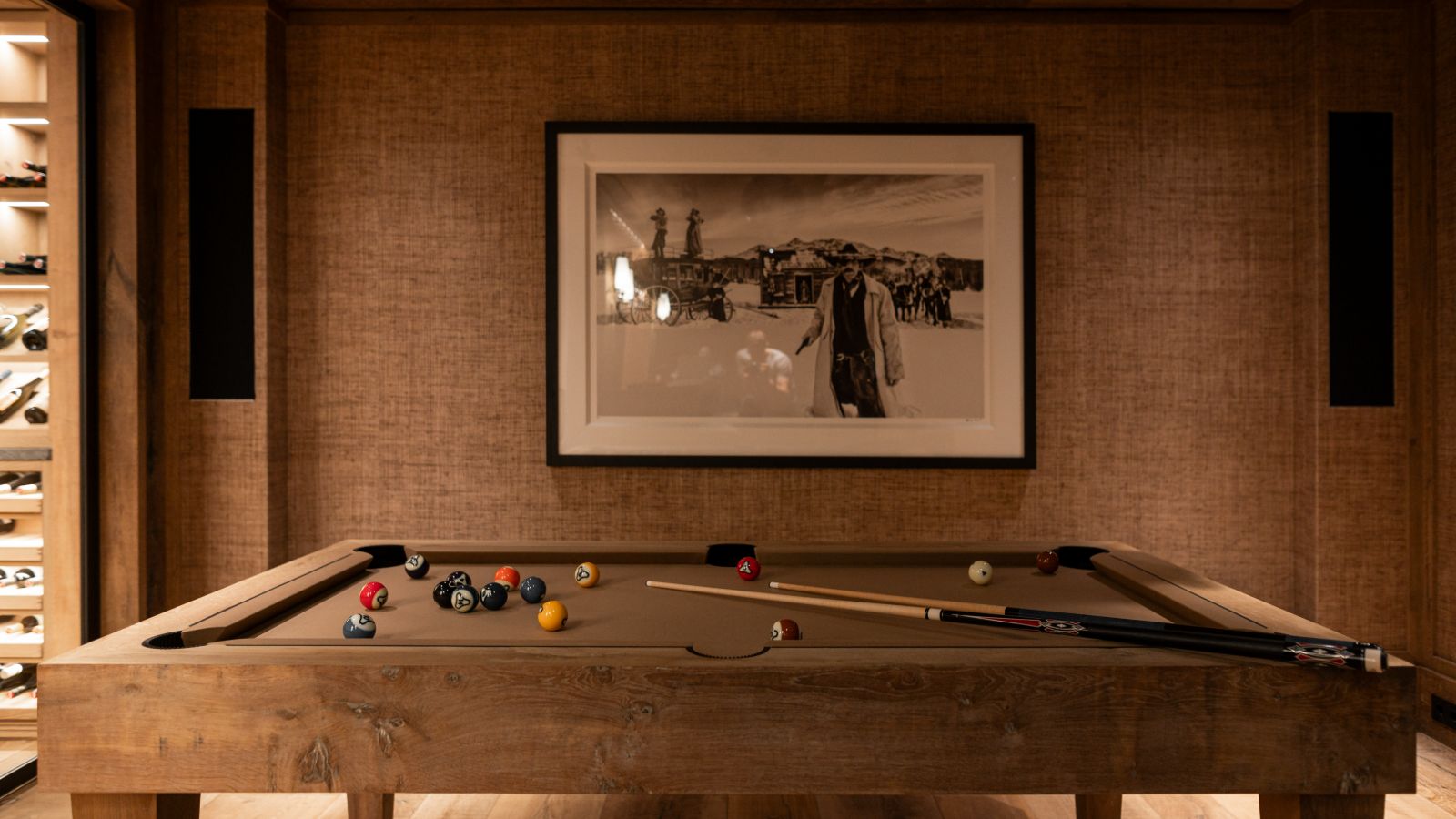 Luxury-Ski-Chalet-Lech-The-Barn-Oxford-Ski-Pool-Table.jpg