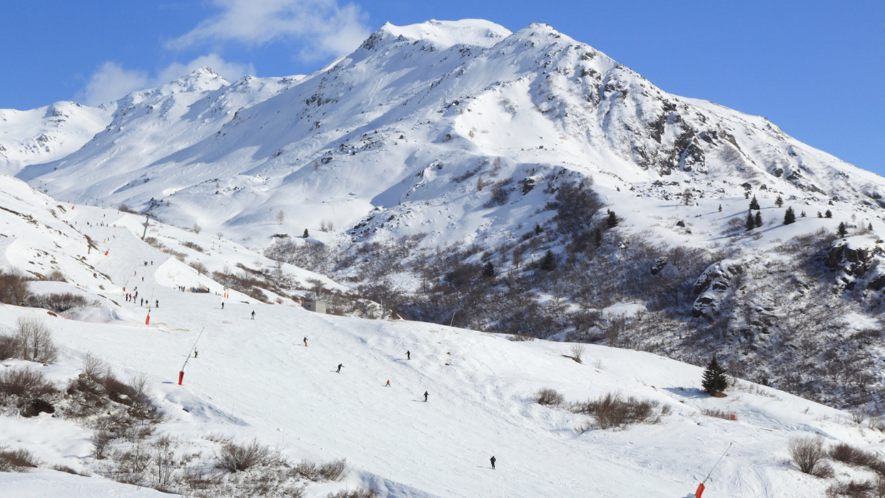 How to Book a Ski Holiday