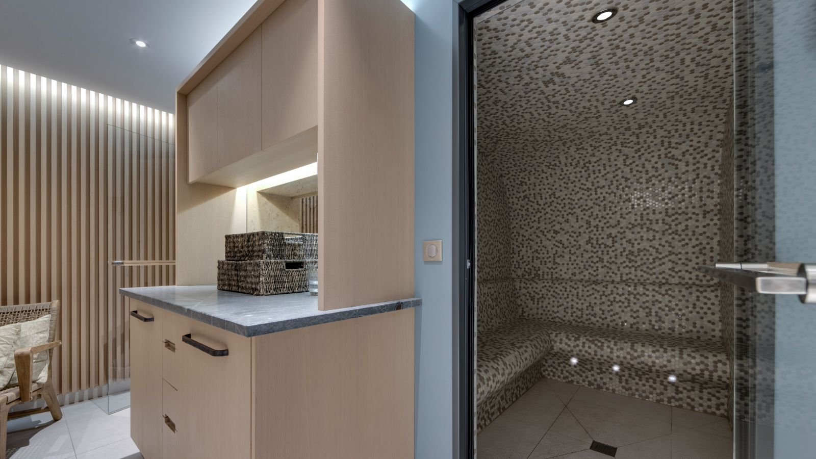 _DX32054 - Steam.jpg