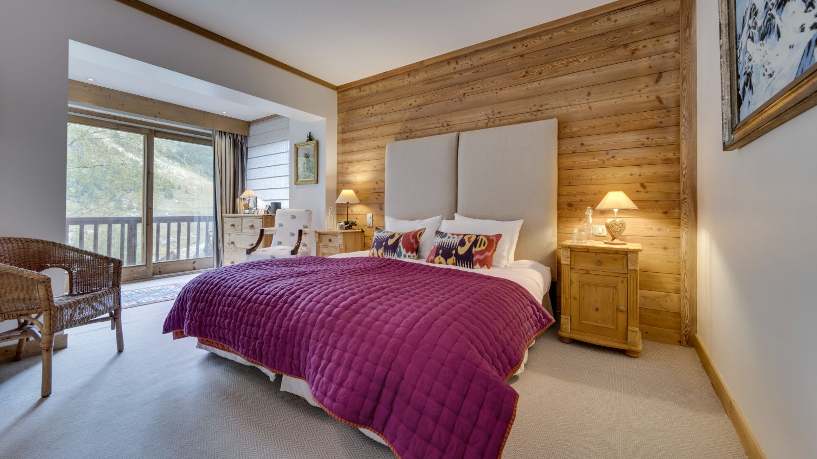 _DX32154 - Bed 3.jpg