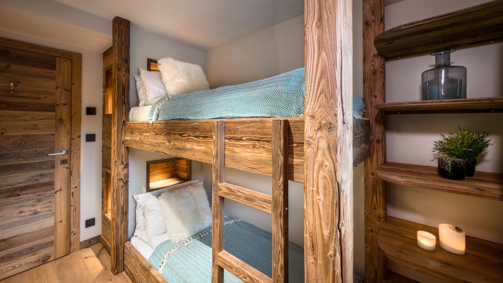 luxury-ski-chalets-morzine-zaza-oxford-ski-bunk.jpg