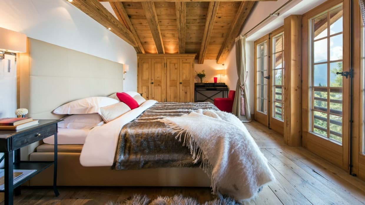 Milou - Bedroom 1 (2).jpg