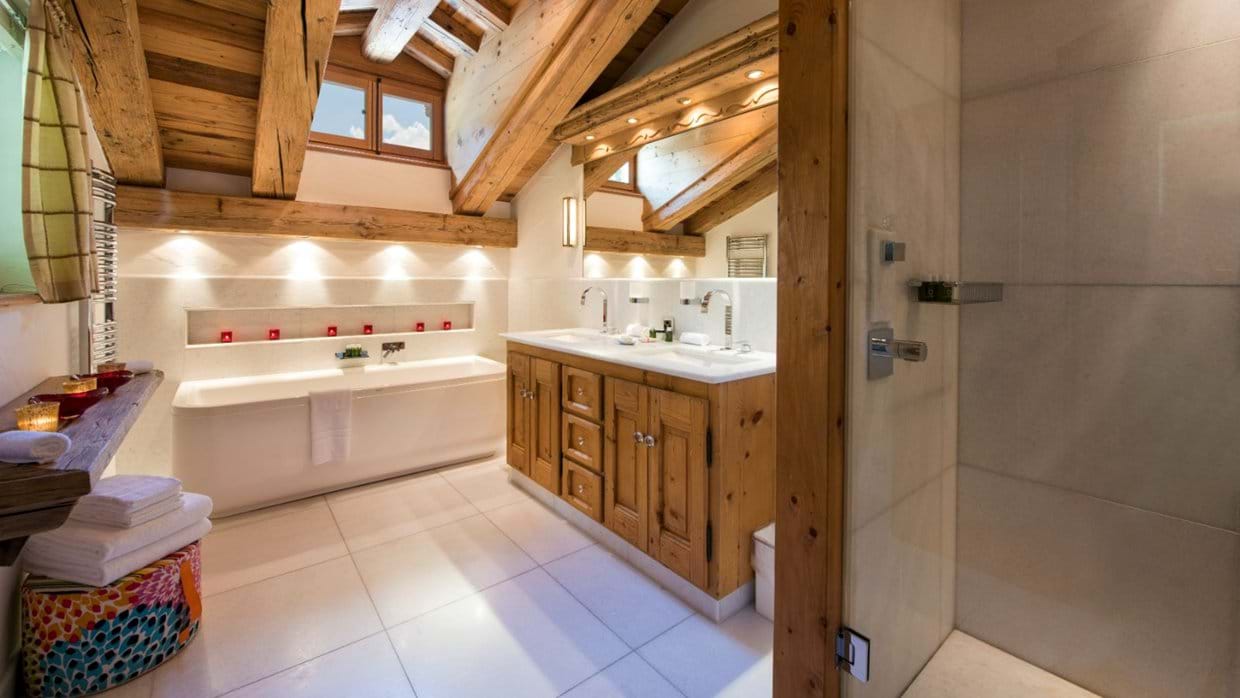 Milou - Bedroom 1 Bathroom (1).jpg