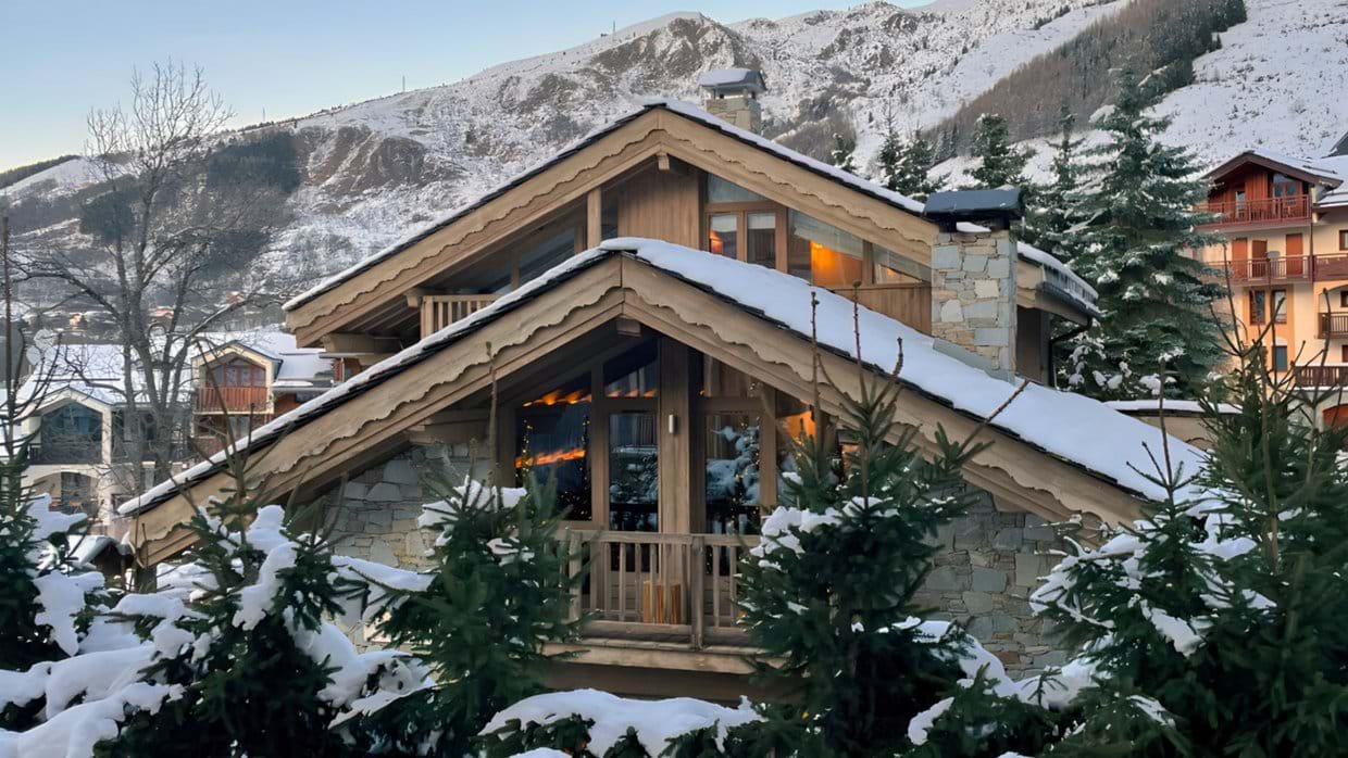 luxury-ski-chalet-st-martin-de-belleville-floralie-oxford-ski-exterior.jpg
