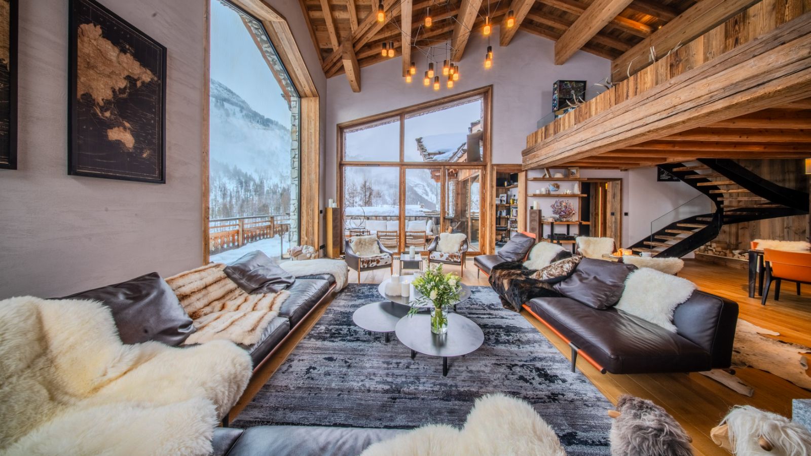 Luxury-Ski-Chalet-Val-d-Isere-Chalet-Orso-Oxford-Ski-Lounge (10).jpg