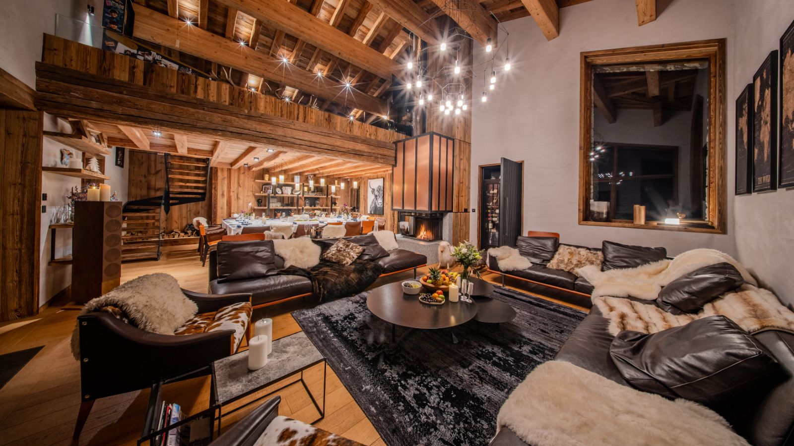 Luxury-Ski-Chalet-Val-d-Isere-Chalet-Orso-Oxford-Ski-Lounge (12).jpg