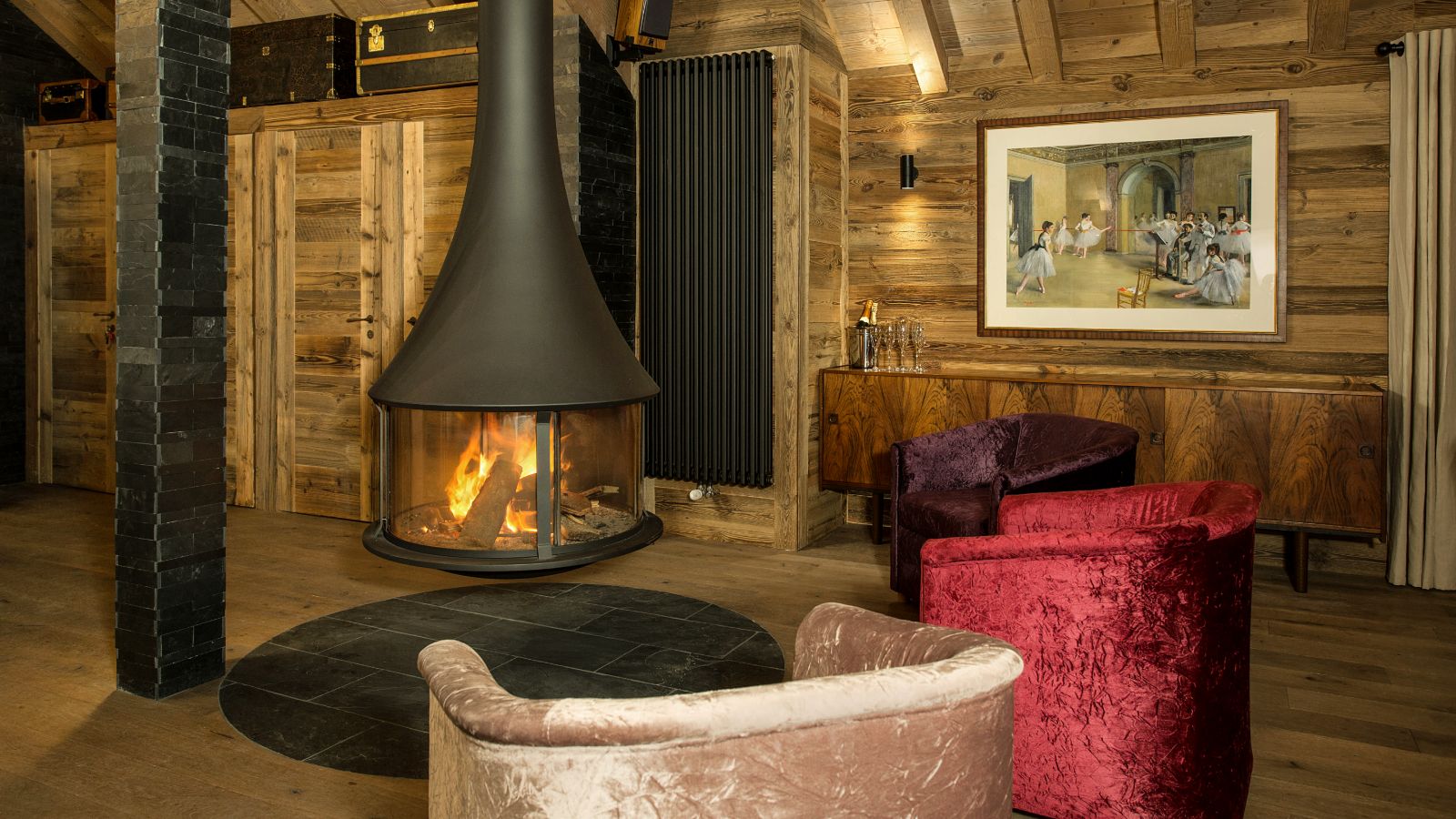 Luxury-Ski-Chalet-Meribel-Chalet-Iona-Oxford-Ski-Fireplace.jpg