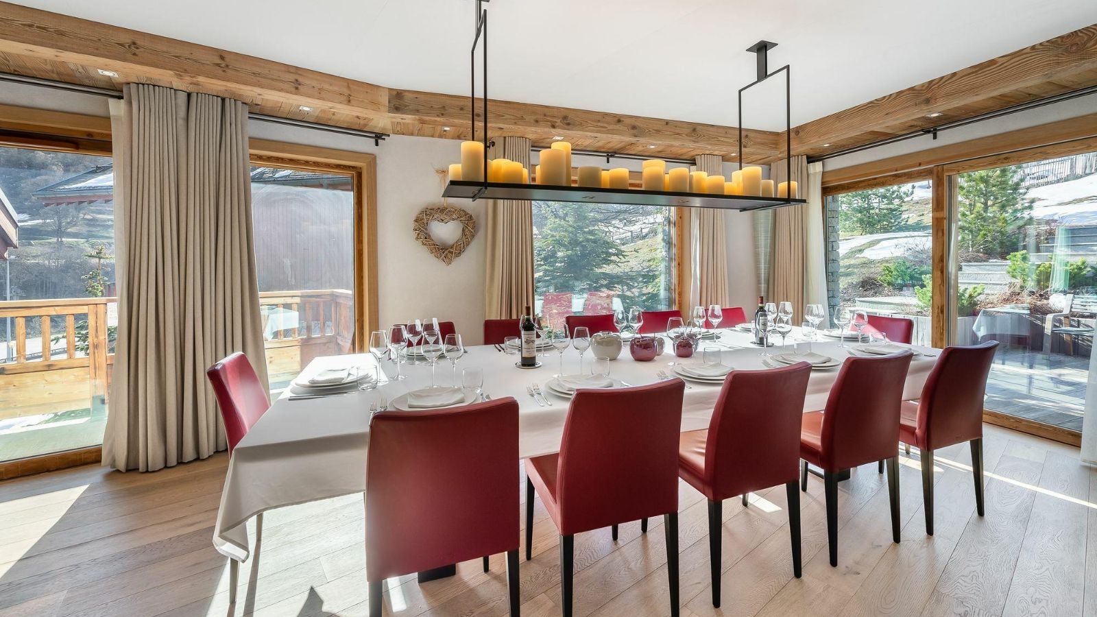 Luxury-Ski-Chalet-Meribel-Chalet-Les-Sorbiers-Oxford-Ski-Dining.jpg