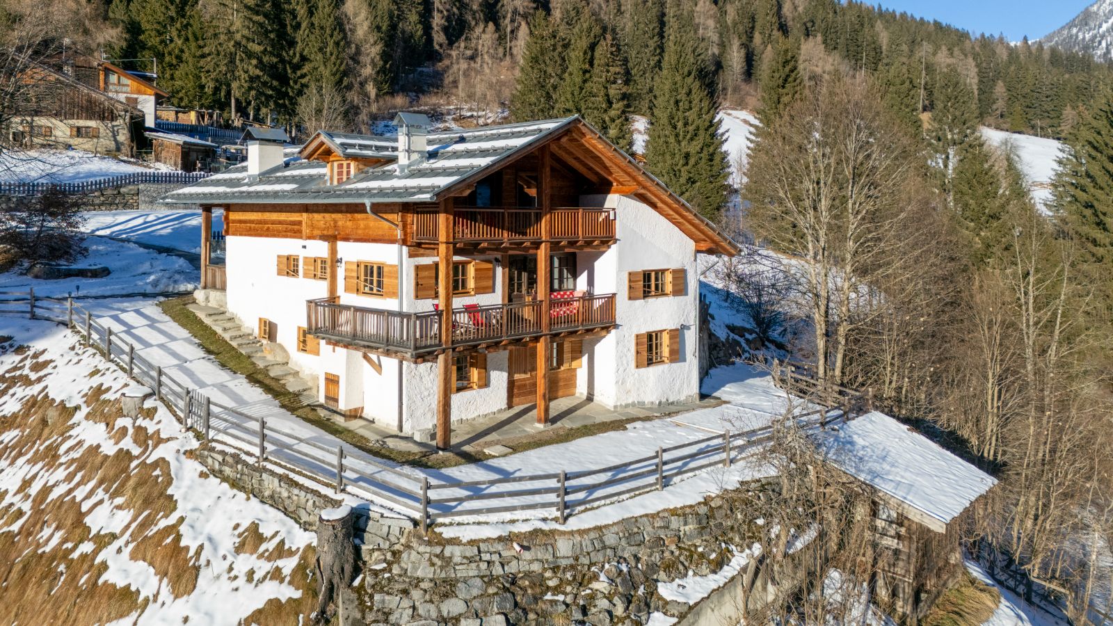 Chalet Doss external.jpg