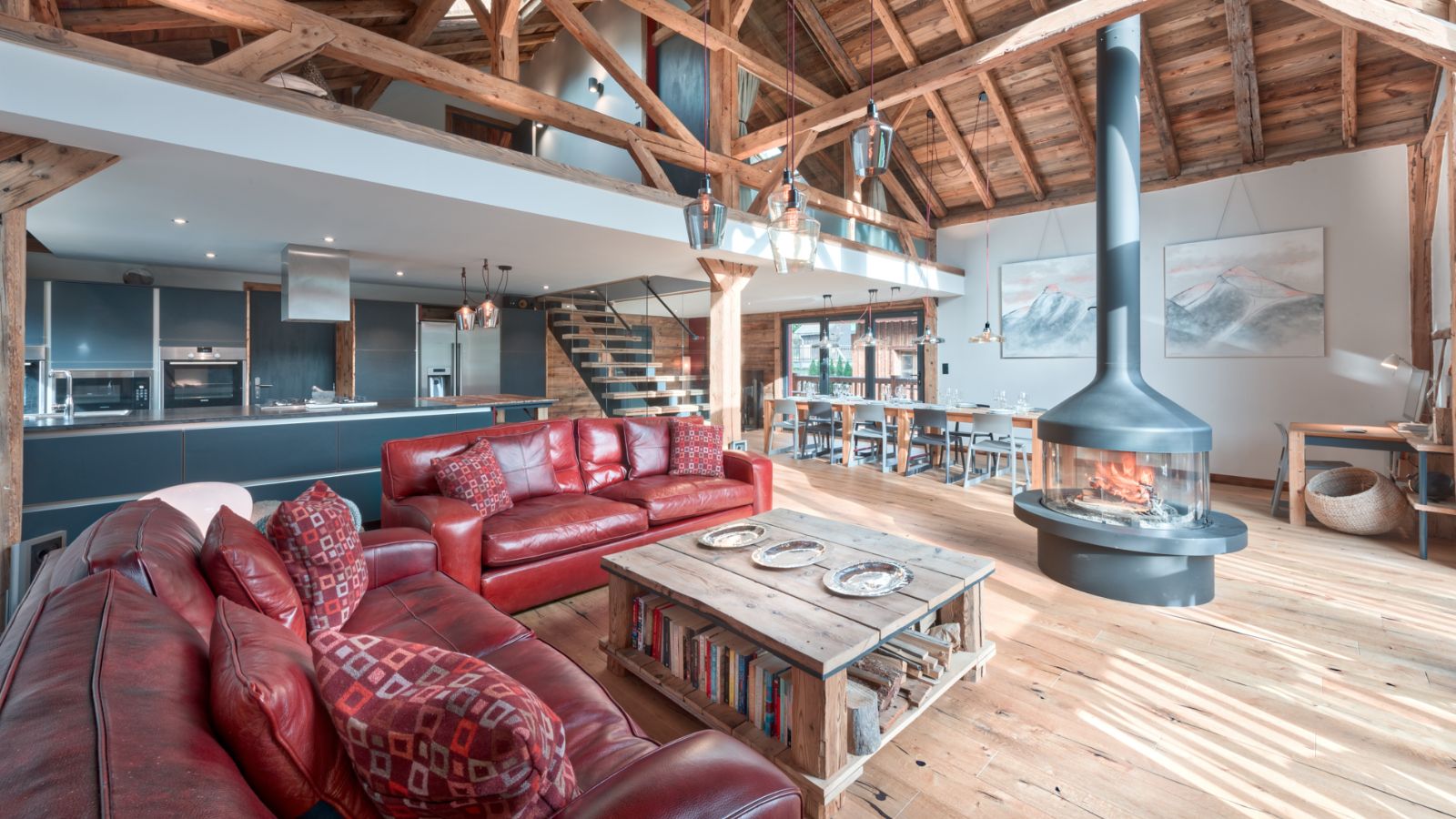 Luxury-Ski-Chalet-Morzine-Four-Twenty-L-ele-Oxford-Ski-Lounge (16).jpg