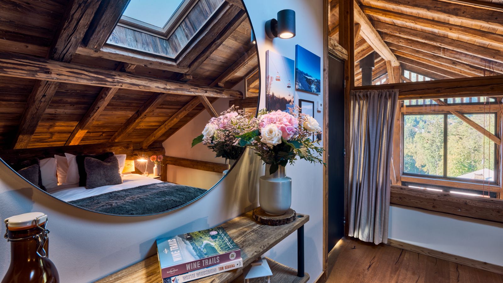 Luxury-Ski-Chalet-Morzine-Four-Twenty-L-ele-Oxford-Ski-Mirror.jpg