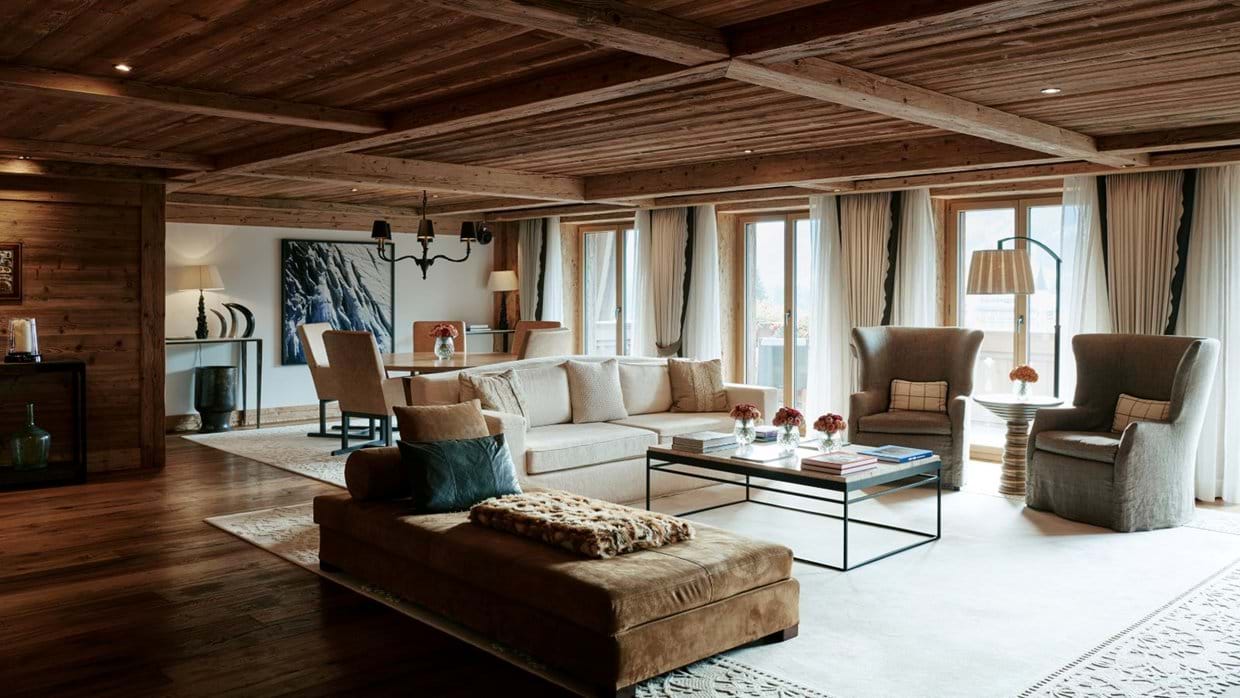 Luxury-Ski-Chalet-Gstaad-Panorama-Suite-Alpina-Gstaad-Oxford-Ski-Lounge (7).jpg