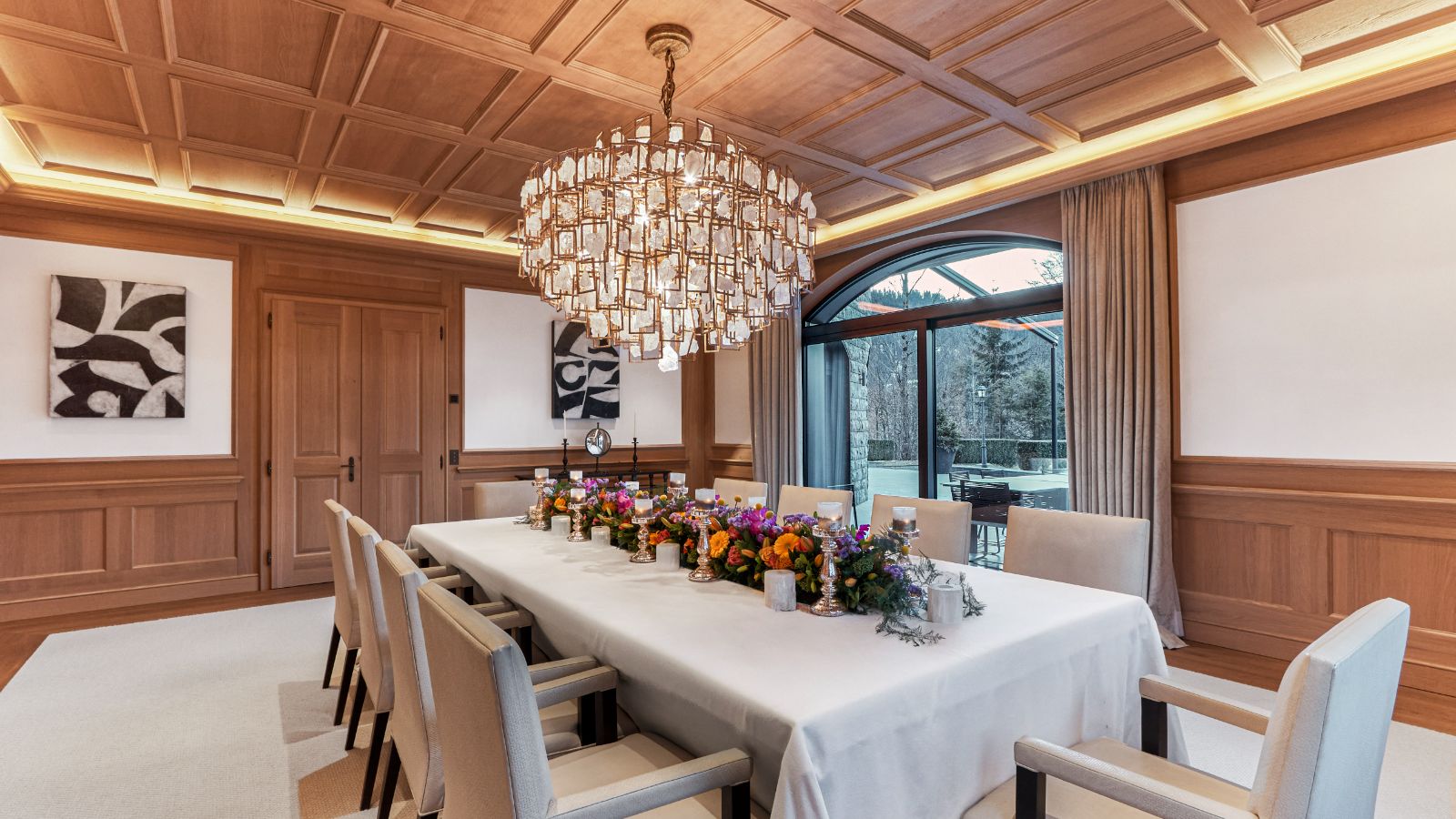 Luxury-Ski-Chalet-Alpina-Residence-Alpina-Gstaad-Gstaad-Oxford-Ski-Dining.jpg