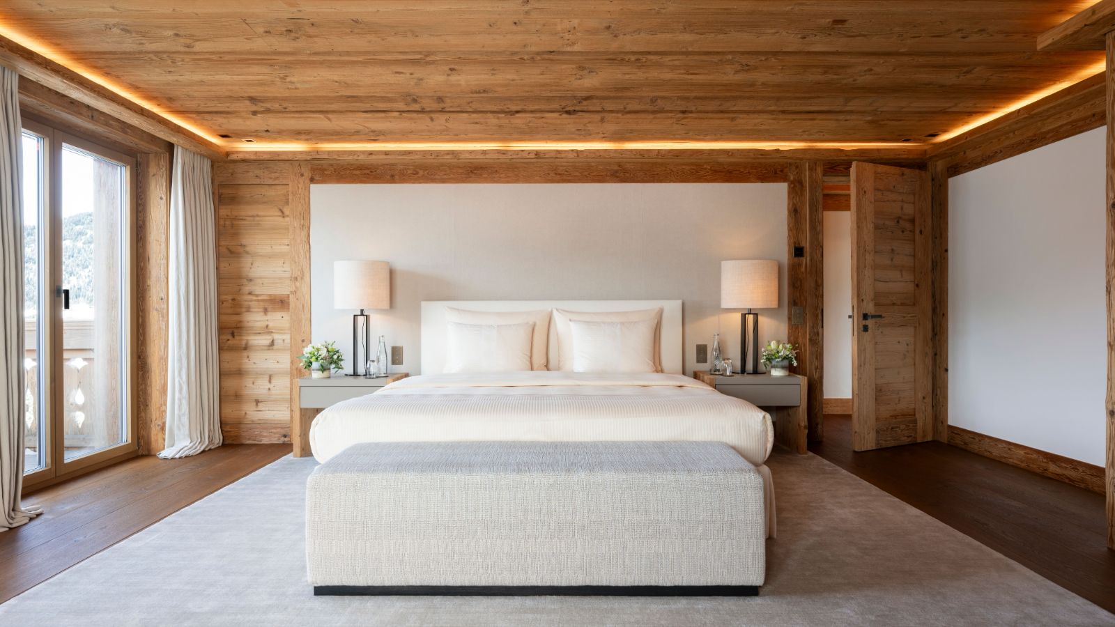 Luxury-Ski-Chalet-Gstaad-Penthouse-Residence-Oxford-Ski-Bedroom (7).jpg