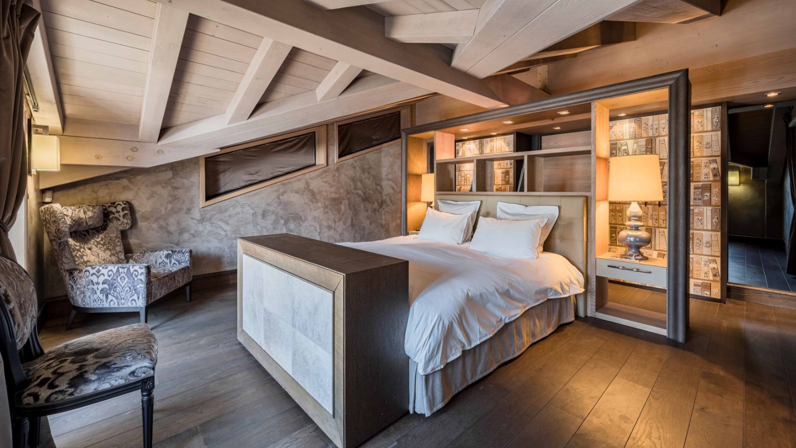 Luxury-Ski-Chalet-Courchevel-1650-La-Dolce-Vita-Oxford-Ski-Bedroom (2).jpg