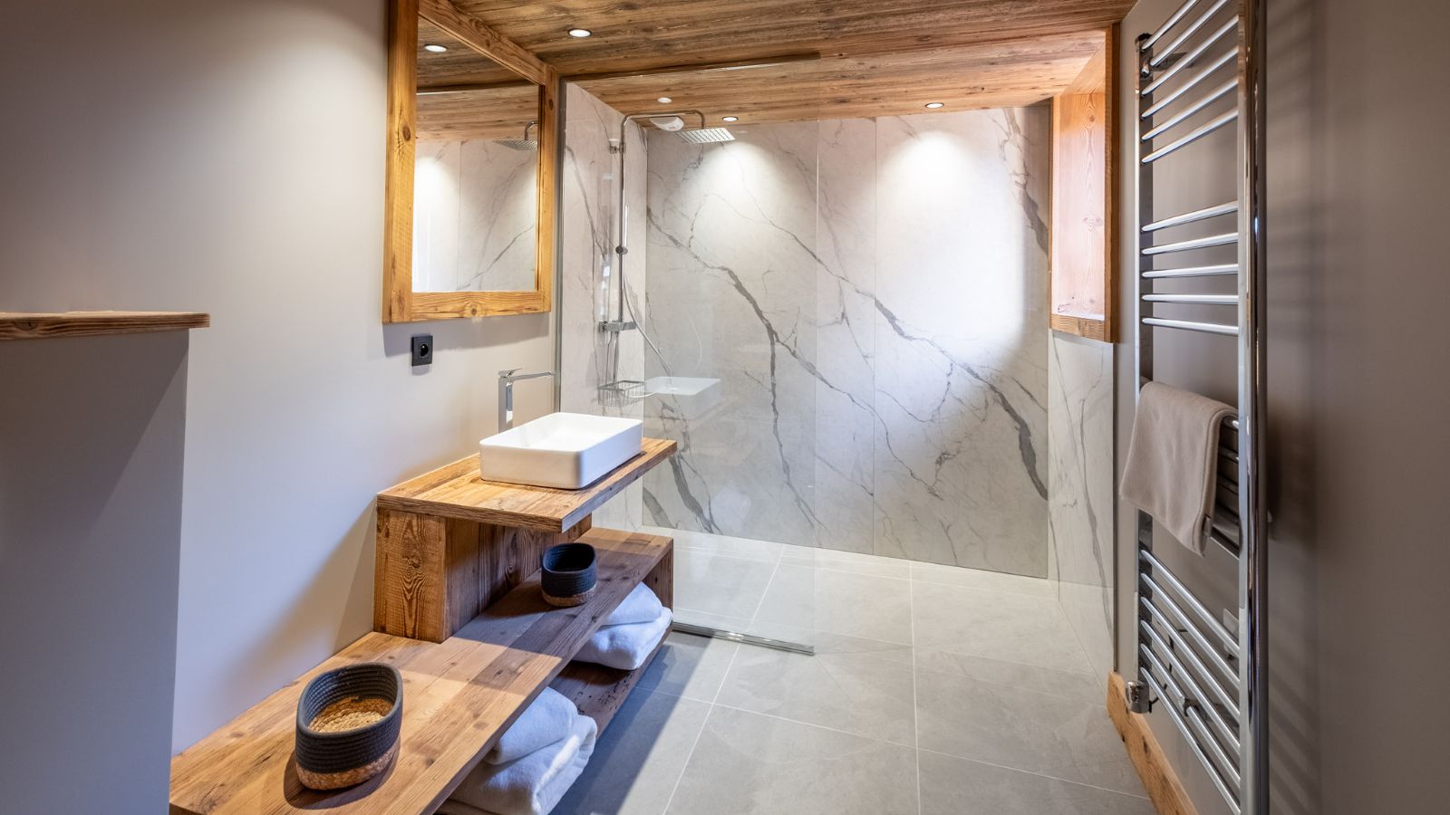 Luxury-Ski-Chalet-Meribel-Chalet-Kalinka-Oxford-Ski-Bathroom2.JPG