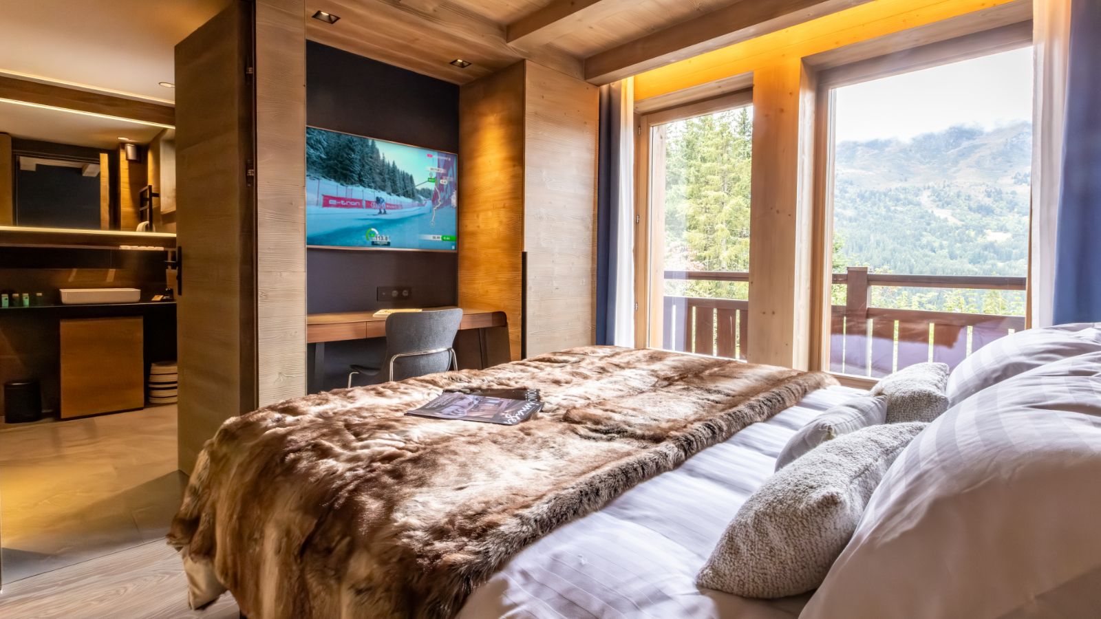 Luxury-Ski-Calet-Meribel-Chalet-Kirana-Oxford-Ski-Bedroom (7).jpg