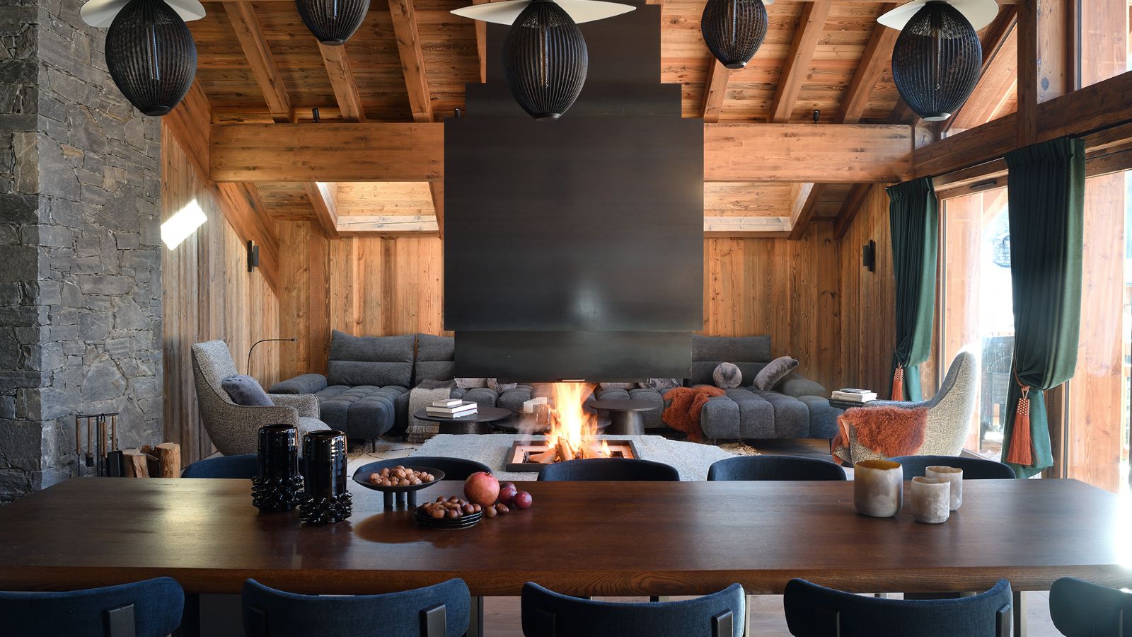 luxury-ski-chalets-meribel-black-peak-oxford-ski-living (1).jpg