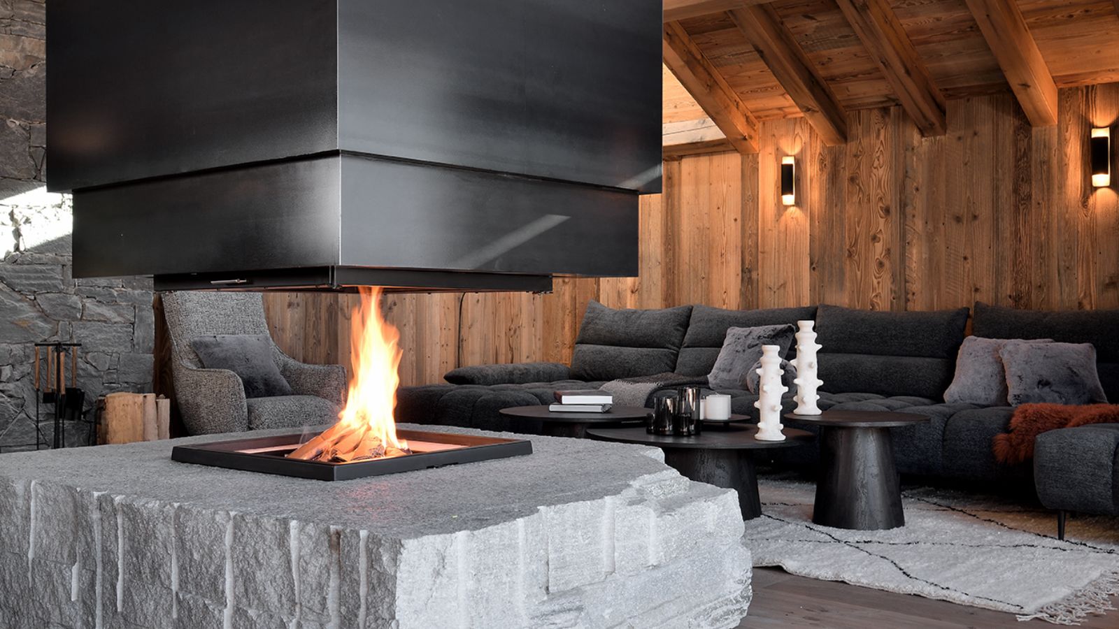 luxury-ski-chalets-meribel-black-peak-oxford-ski-living (2).jpg