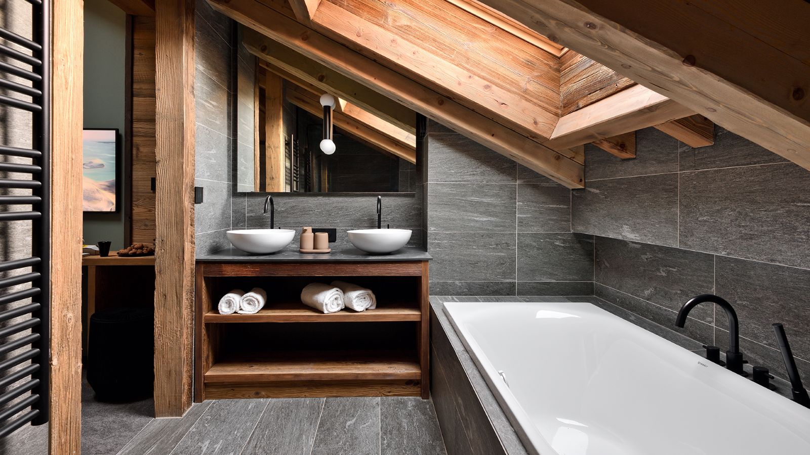 luxury-ski-chalets-meribel-black-peak-oxford-ski-bathroon (1).jpg