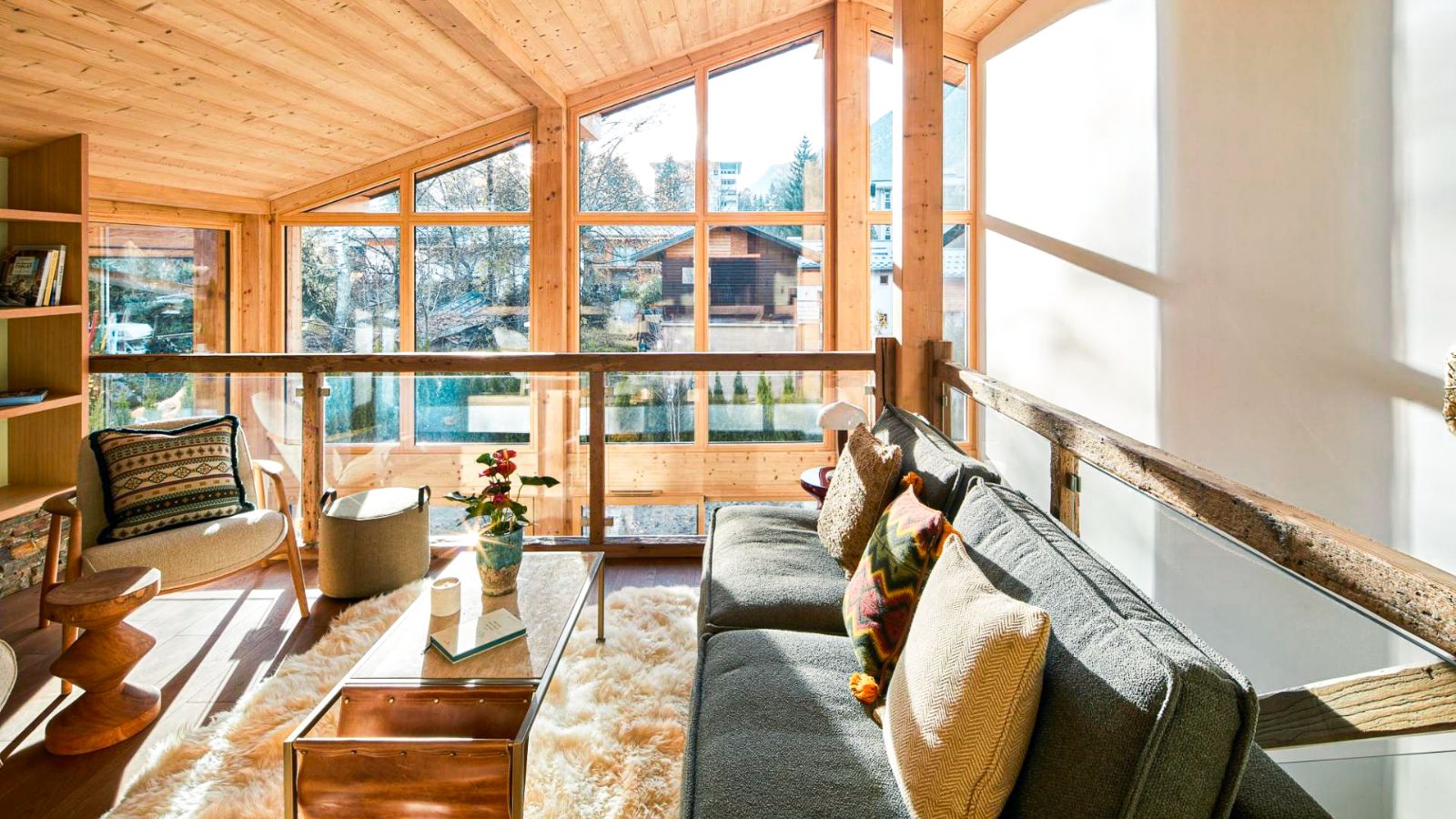 luxury-ski-chalets-chamonix-chalet-pogo-oxford-ski-mezzanine (2).jpg