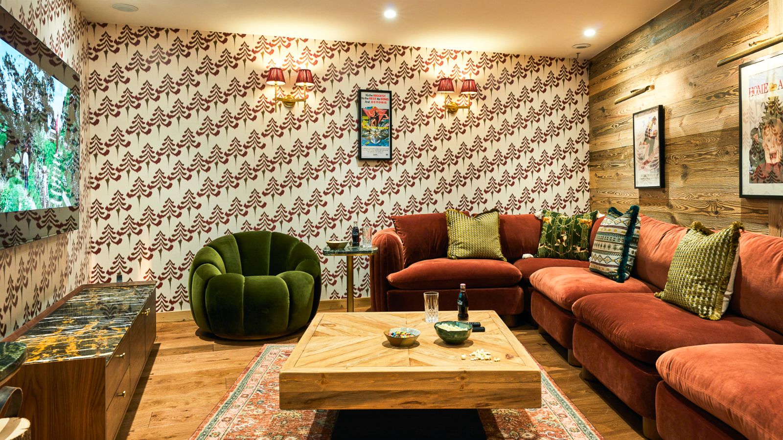 luxury-ski-chalets-chamonix-chalet-pogo-oxford-ski-living (2).jpg