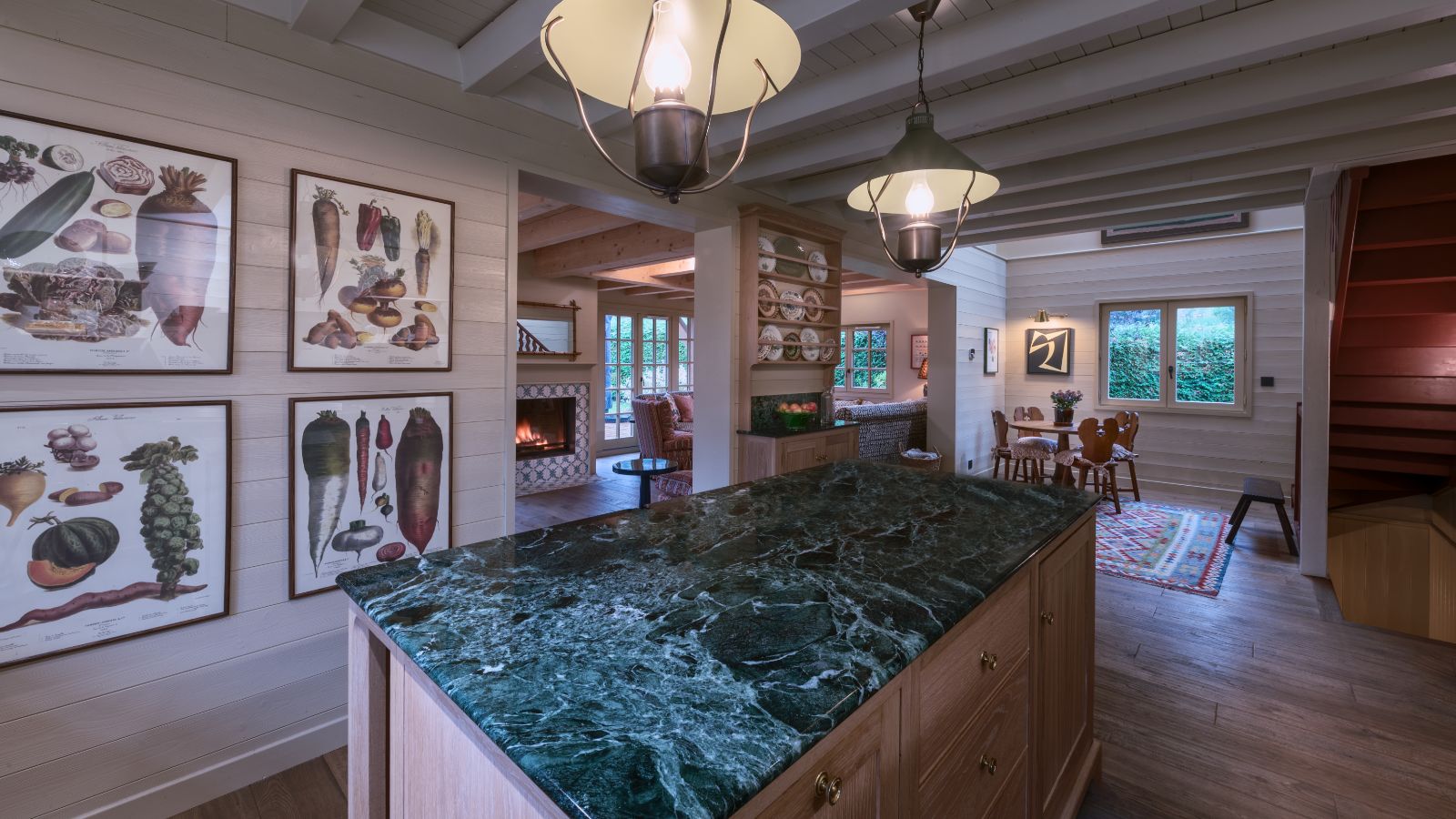 Luxury-Ski-Chalet-Morzine-Chalet-Sarcleret-Oxford-Ski-Bedroom (2).jpg