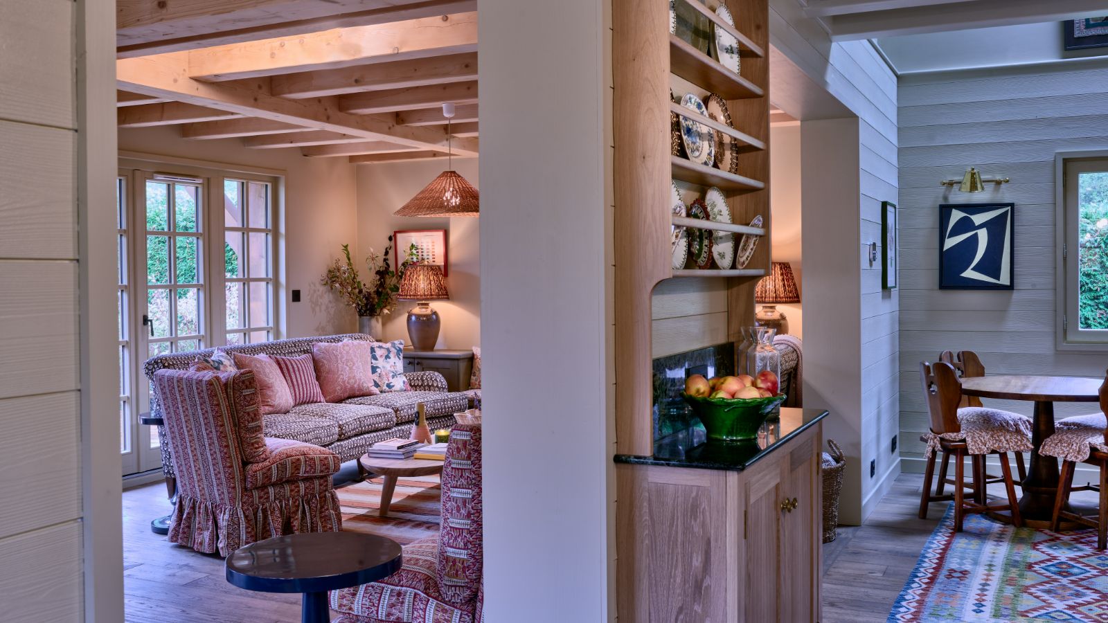 Luxury-Ski-Chalet-Morzine-Chalet-Sarcleret-Oxford-Ski-Bedroom (3).jpg