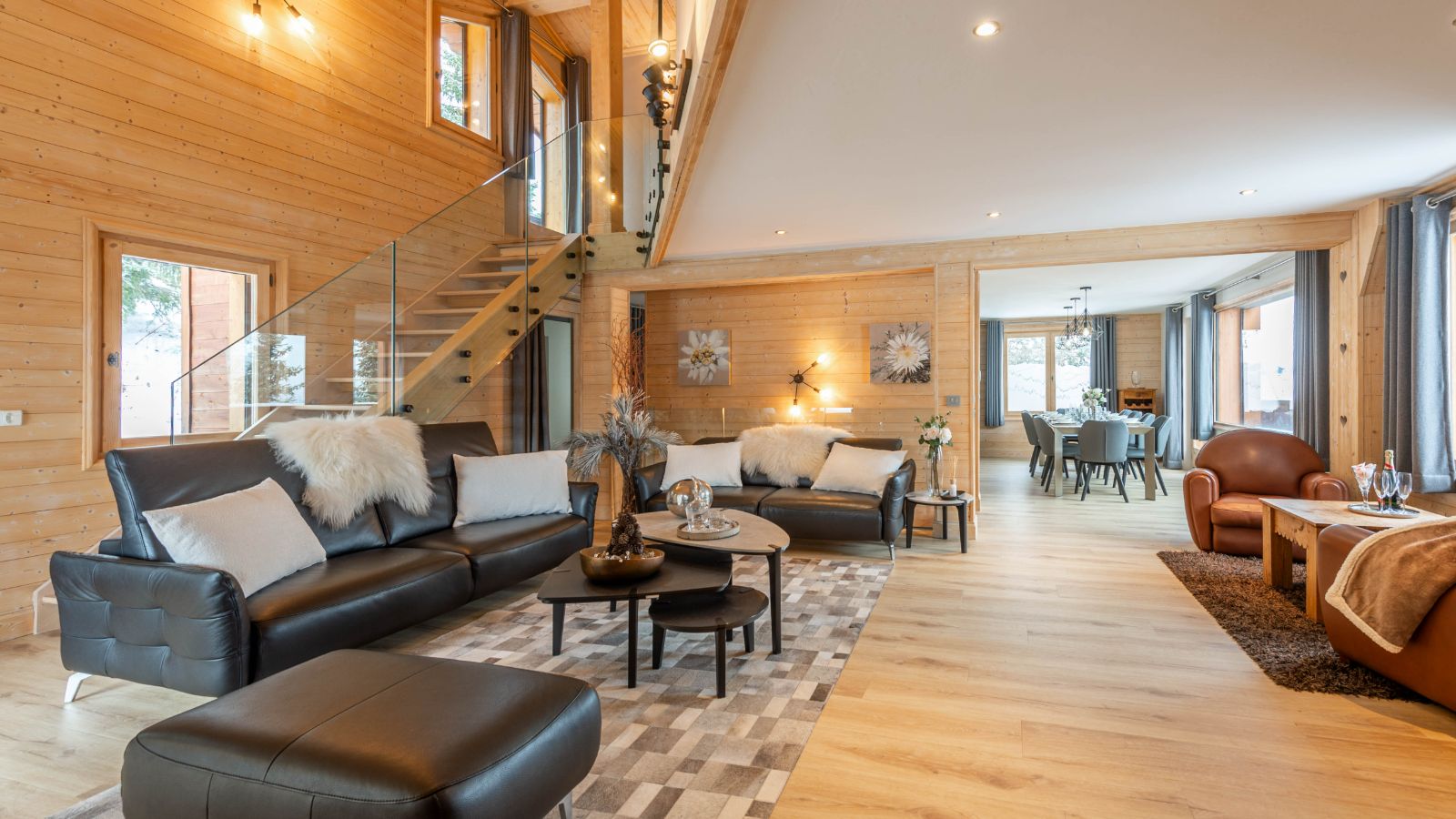 Luxury-Ski-Chalet-Courchevel-1850-Chalet-Jade-Oxford-Ski-Lounge.jpg