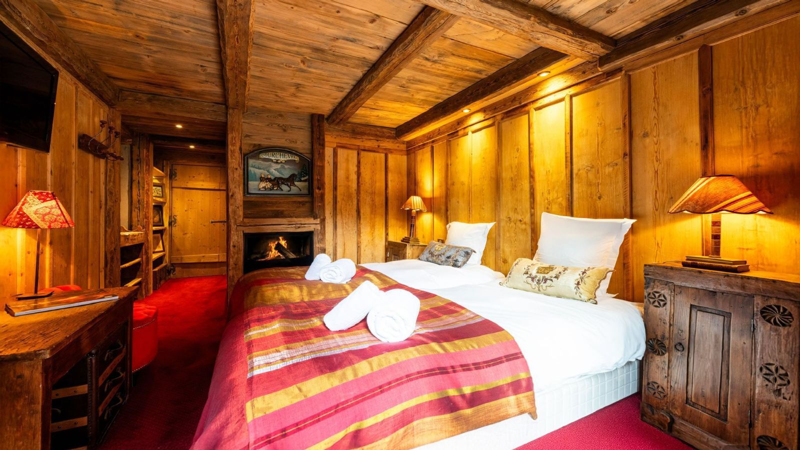luxury-ski-chalet-courchevel-chalet-k2-oxford-ski-bedroom (2).jpg