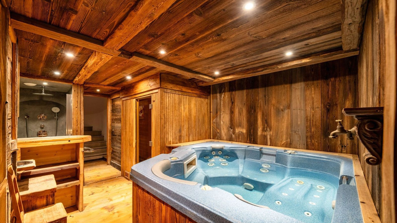 luxury-ski-chalet-courchevel-chalet-k2-oxford-ski-hot-tub.jpg