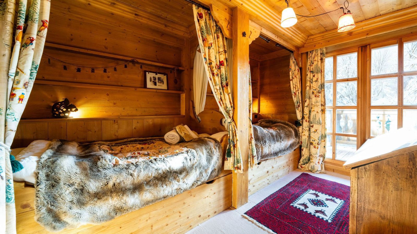 luxury-ski-chalet-courchevel-chalet-k2-oxford-ski (8).jpg