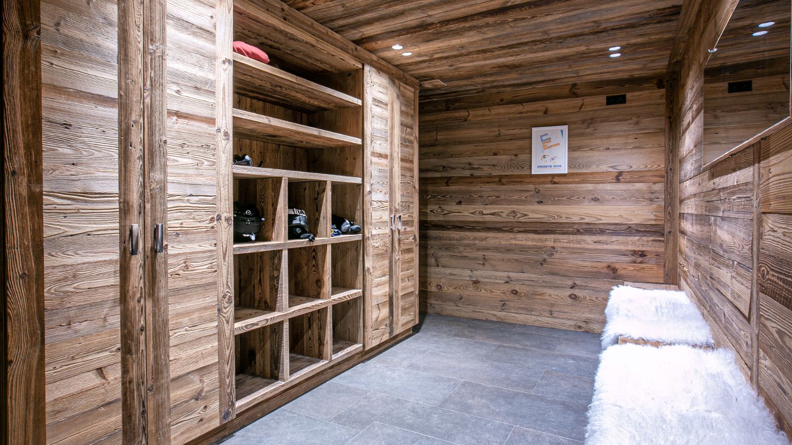 luxury-ski-chalets-megeve-echappee-darbois-oxford-ski-boot-room.jpg