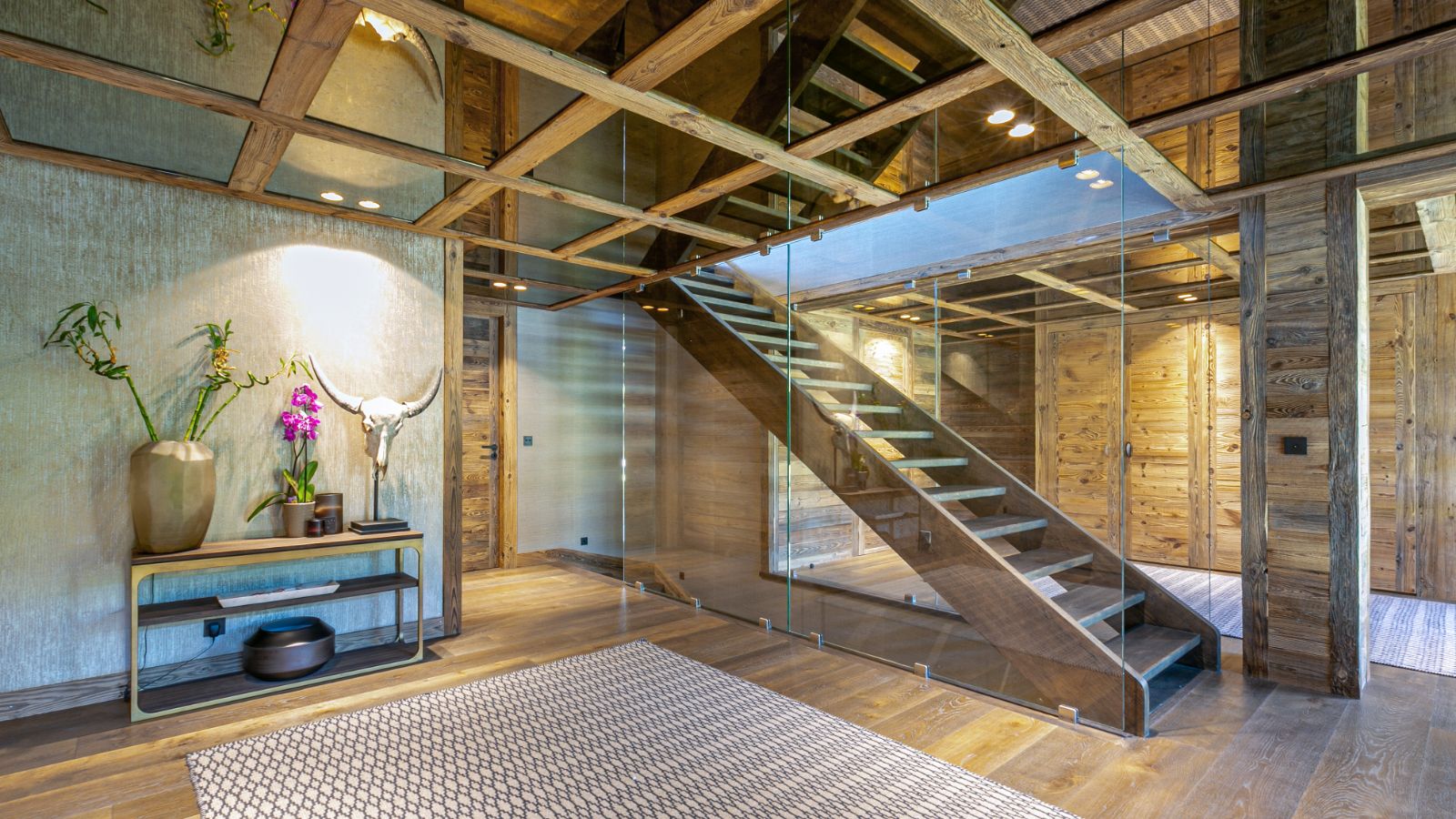 luxury-ski-chalets-megeve-echappee-darbois-oxford-ski-entrance (1).jpg