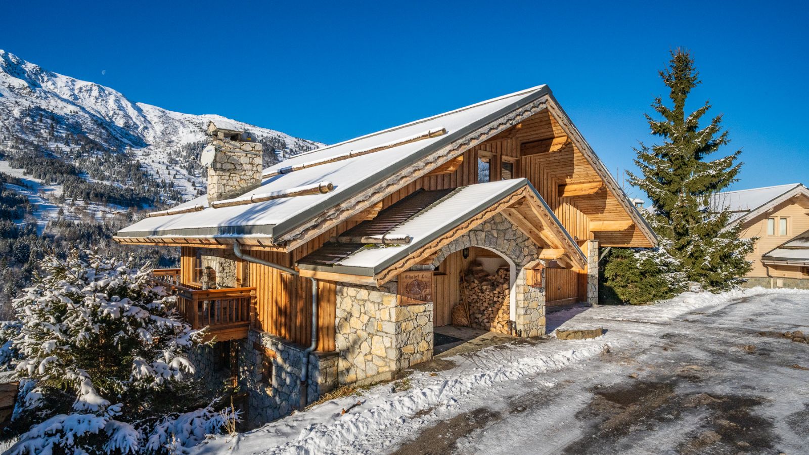 luxury-ski-chalets-meribel-chalet-chouette-oxford-ski (2).jpg