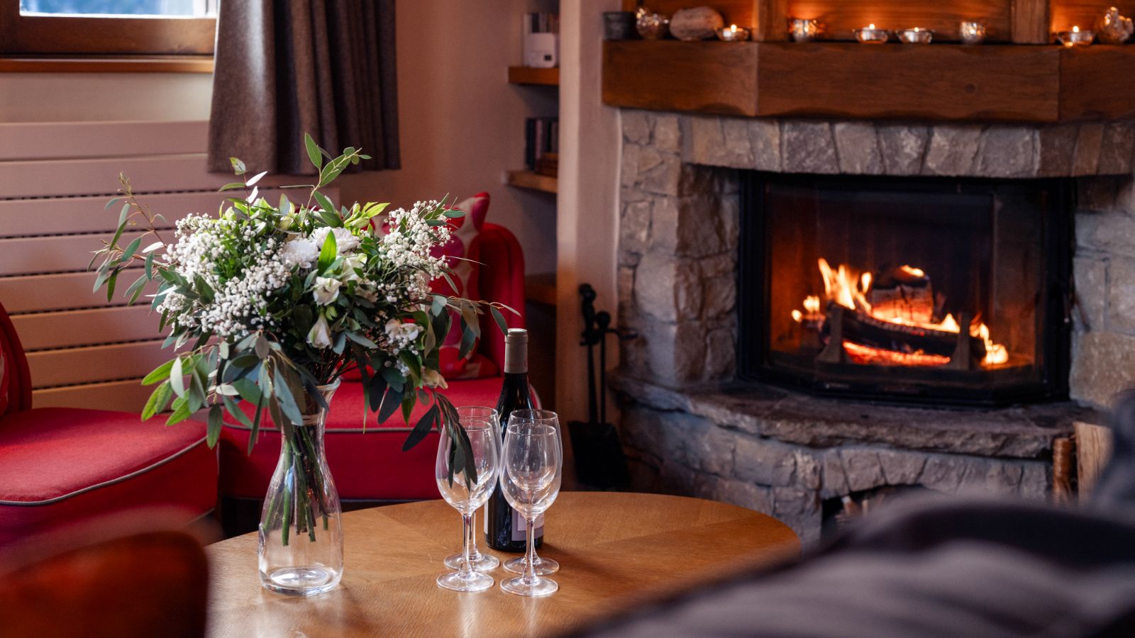 luxury-ski-chalet-meribel-tourterelle-oxford-ski-living (5).jpg