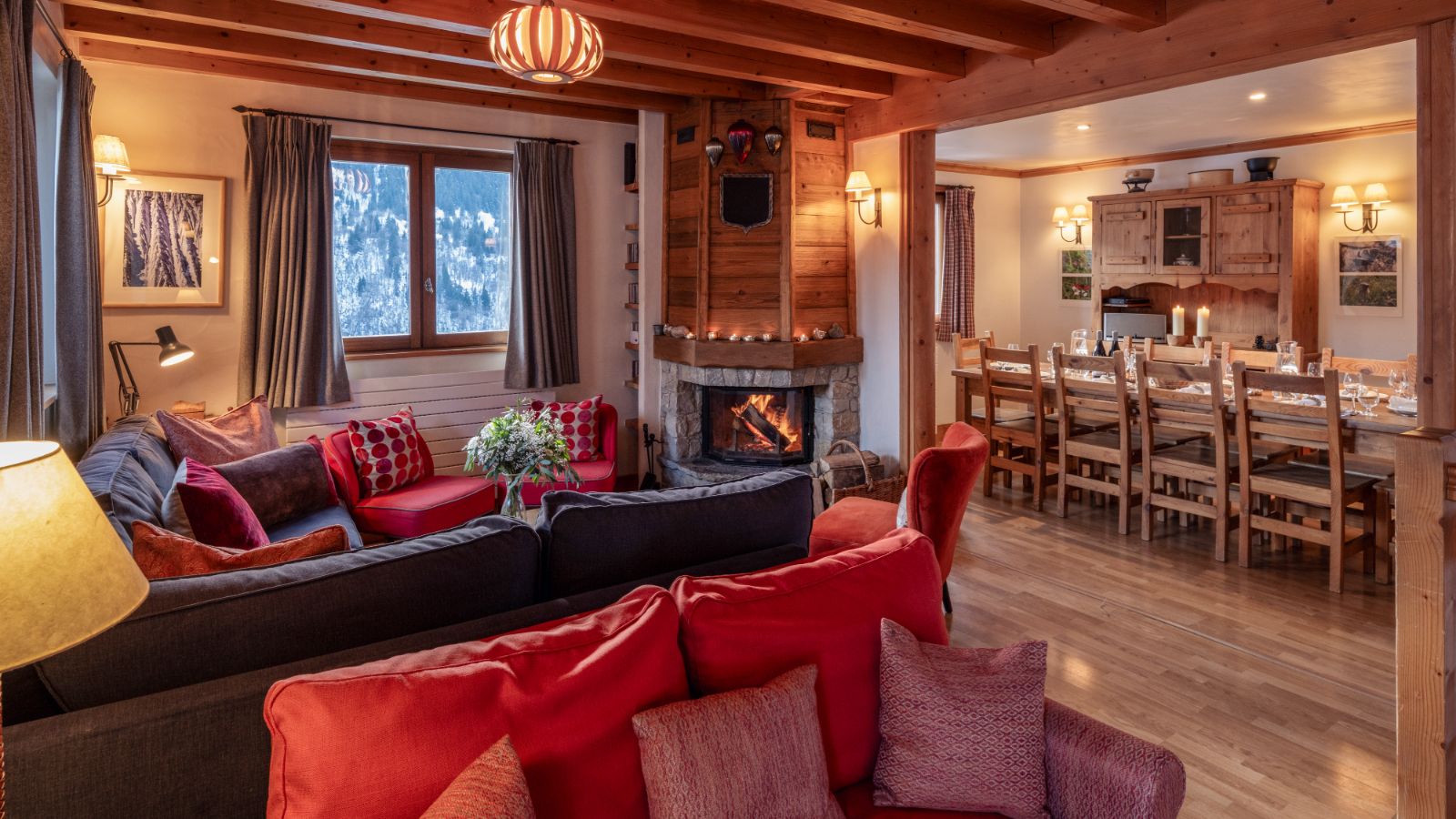 luxury-ski-chalet-meribel-tourterelle-oxford-ski-dining1 (2).jpg