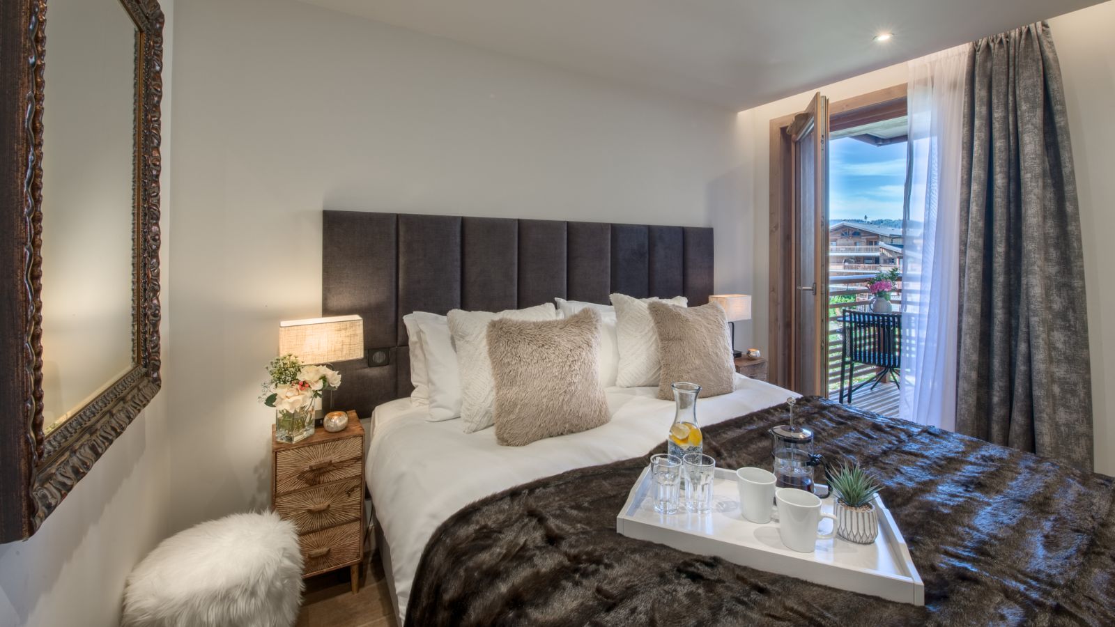 luxury-ski-chalet-les gets-apartment-artois-oxford-ski-bedroom 1.jpg