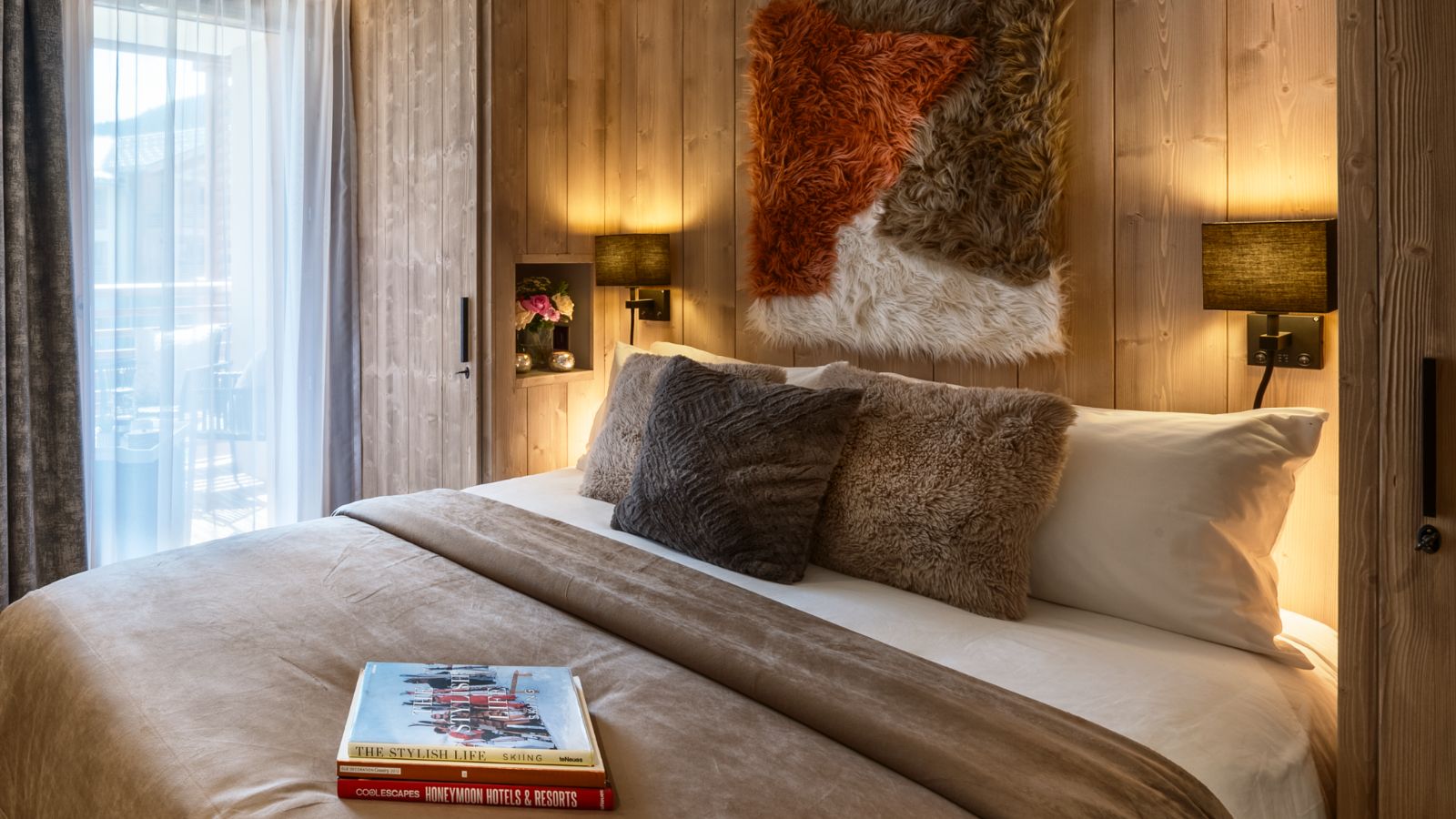 luxury-ski-chalet-les gets-apartment-artois-oxford-ski-bedroom 4.jpg