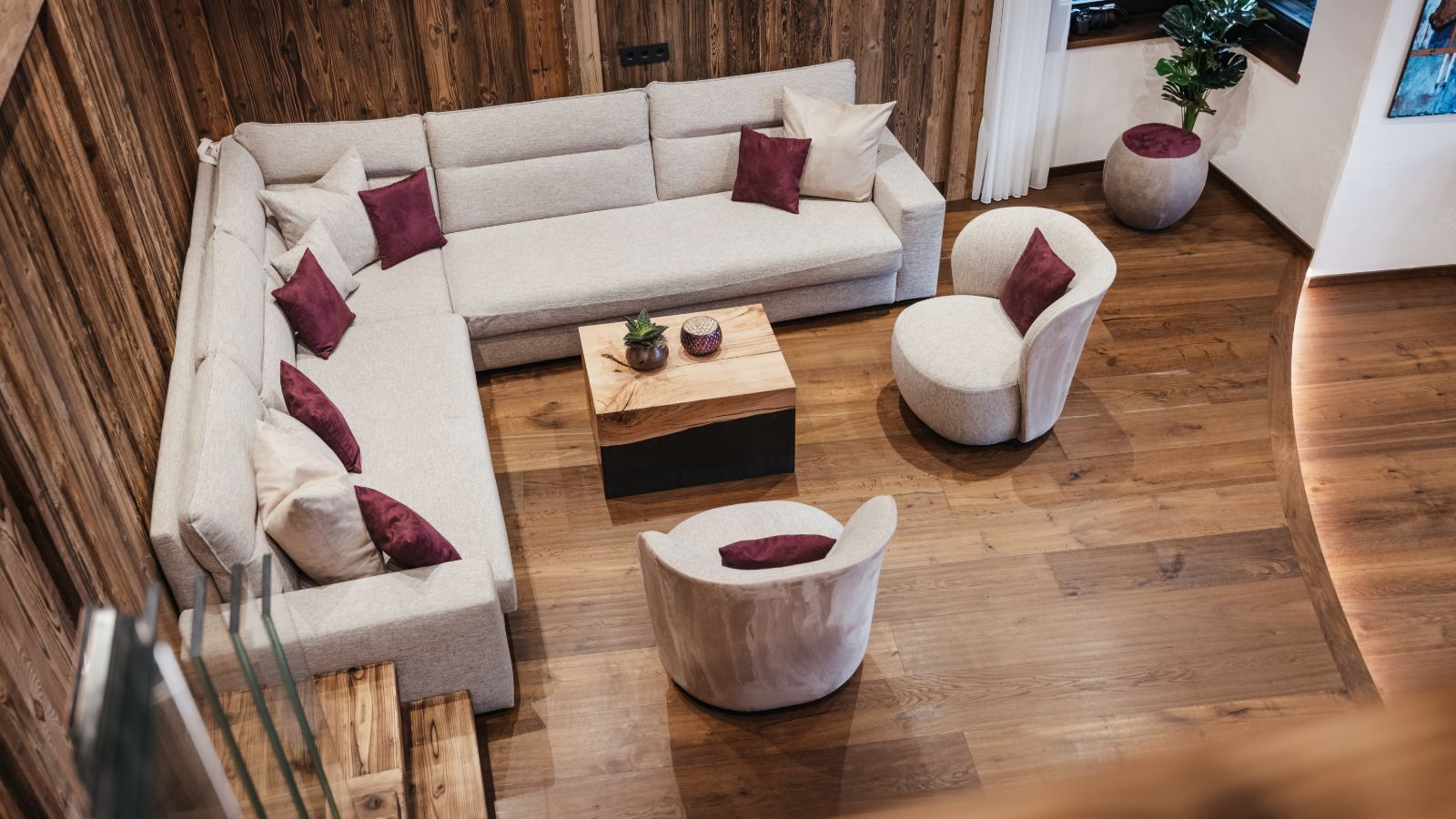 luxury-ski-chalets-val-gardena-robin-lefiro-oxford-ski-living (2).jpg