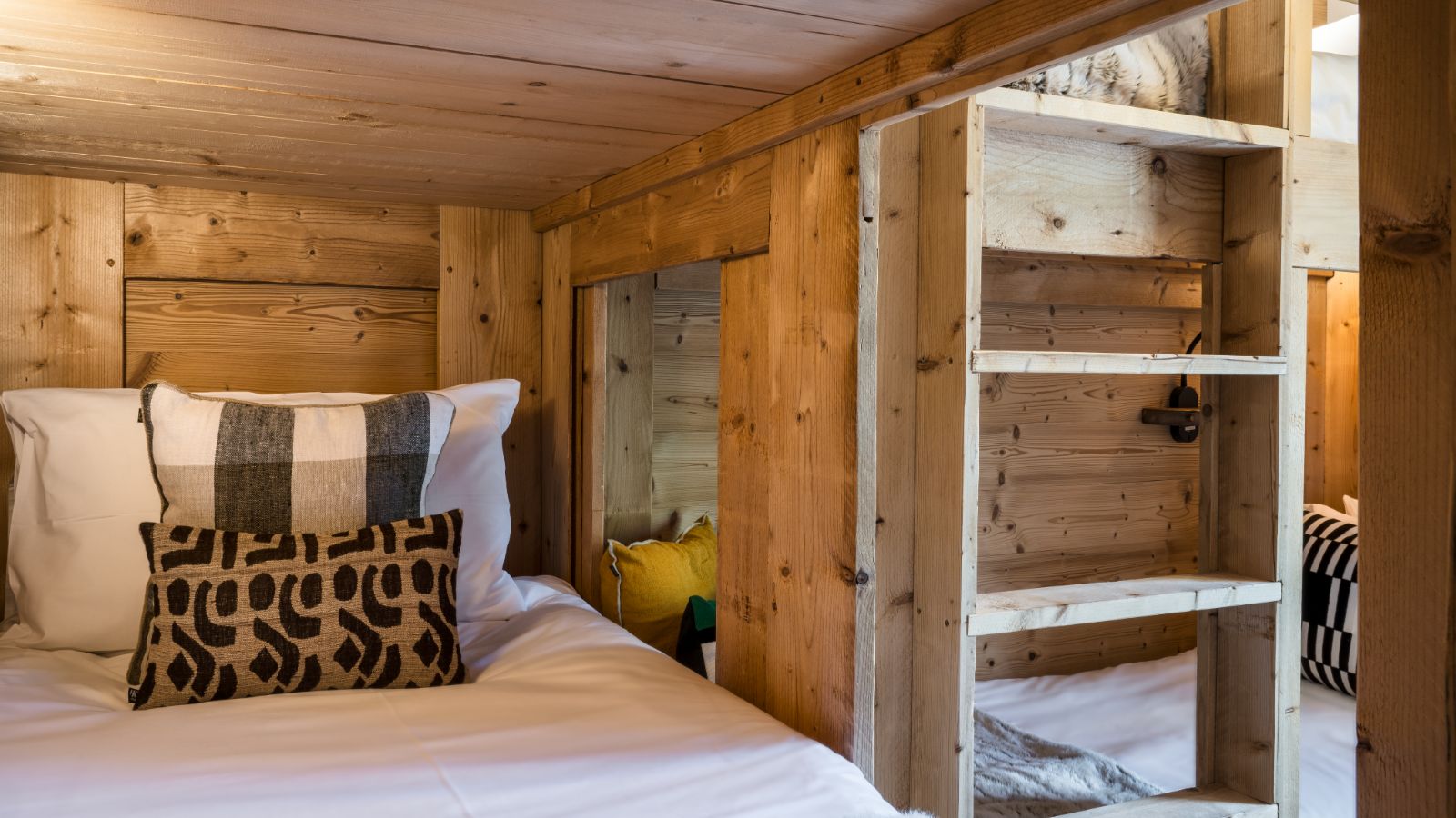 luxury-ski-chalet-les gets-apartment caly view-oxford-ski-bunk bed.jpg