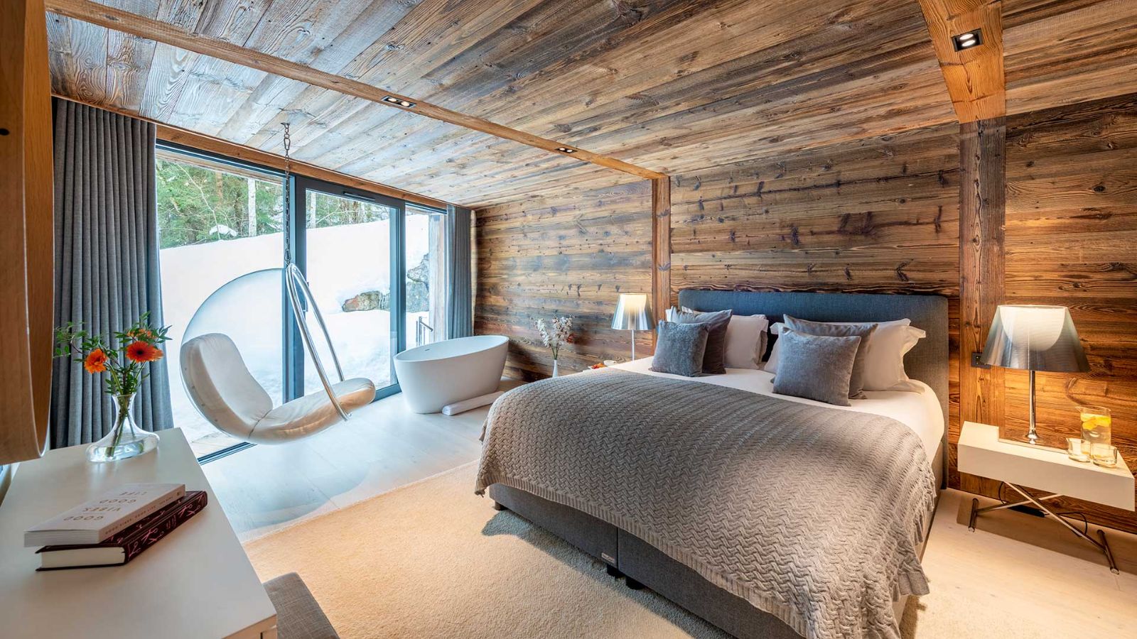 luxury-ski-chalets-morzine-joux-plane-oxford-ski (2).jpg