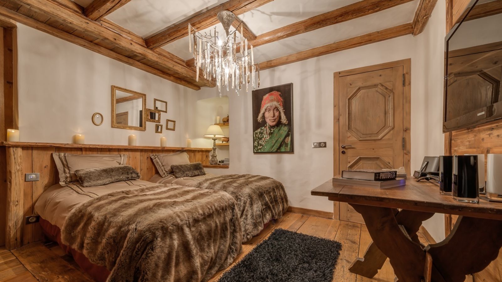 luxury-ski-chalets-val-disere-le-rocher-oxford-ski (17).jpg