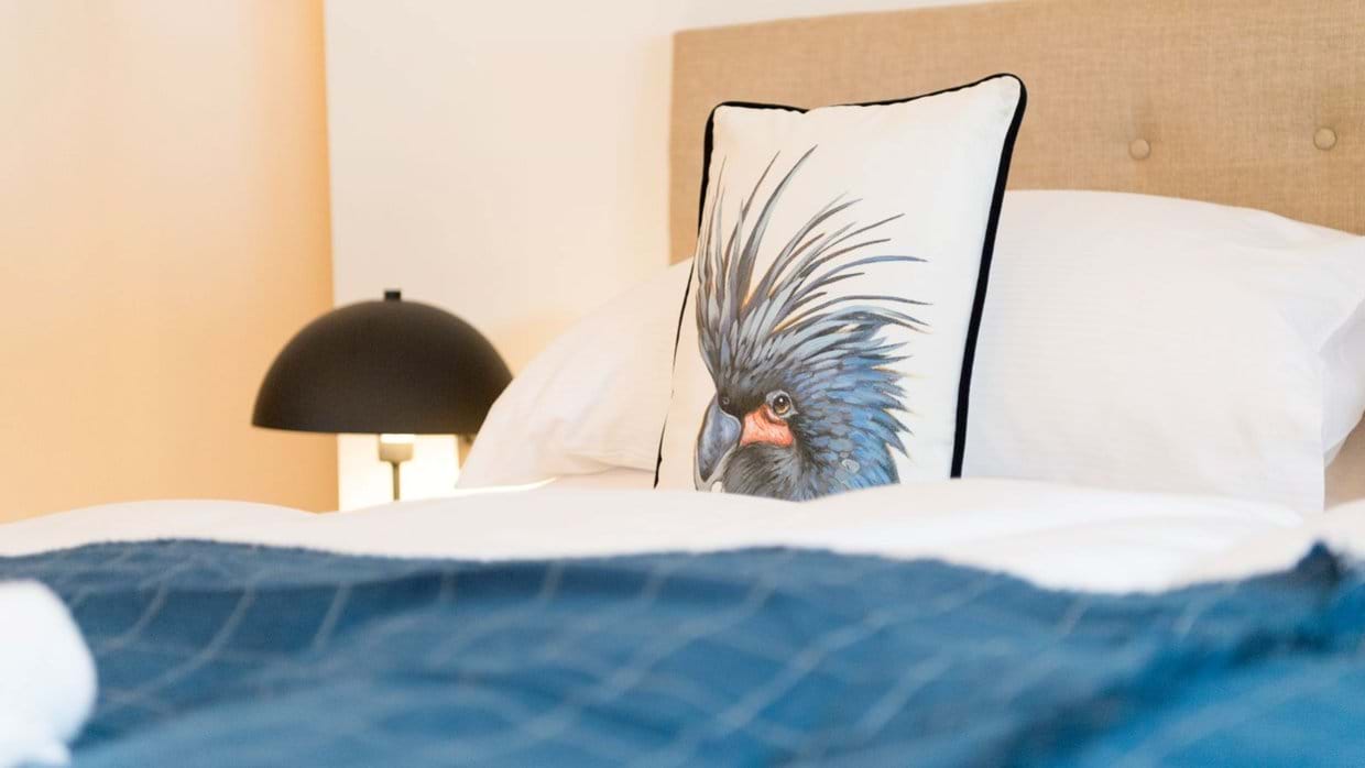 Luxury-Ski-Chalet-St-Anton-Chalet-Silver-Fox-3-Oxford-Ski-Bedroom (5).jpg