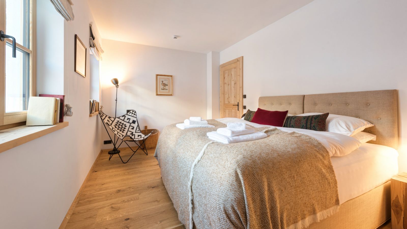 Luxury-Ski-Chalet-St-Anton-Chalet-Silver-Fox-2-Oxford-Ski-Bedroom (13).jpg