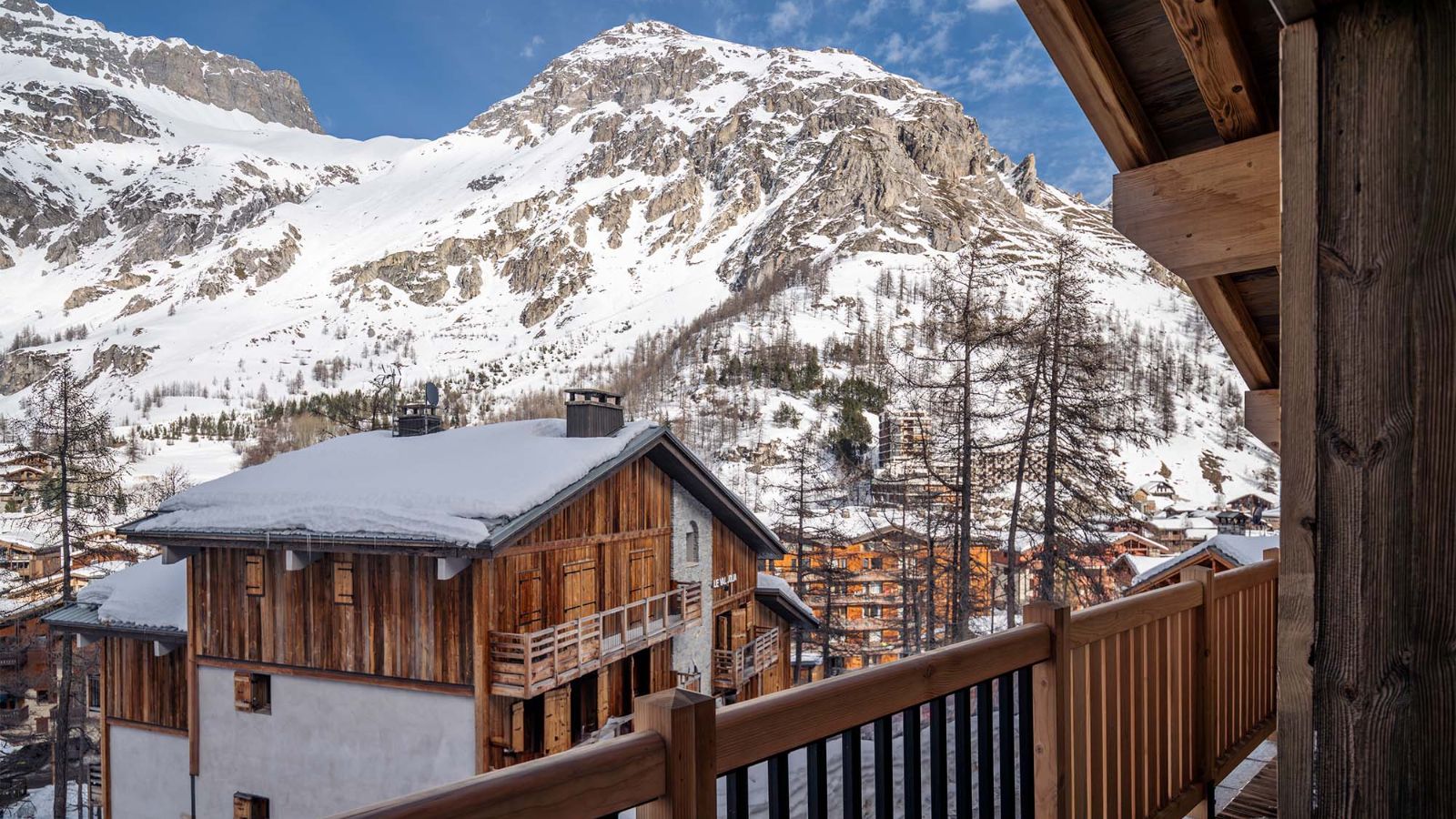 Luxury-Ski-Chalet-Val-D-Isere-Chalet-Arda-Oxford-Ski-Exterior.jpg