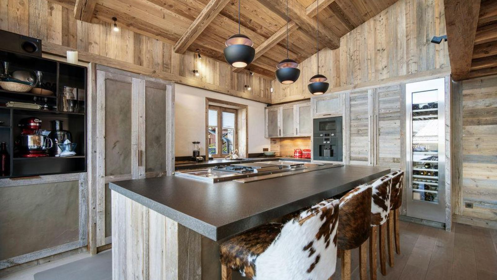 luxury-ski-chalet-courchevel la praz-chalet notre refuge-oxford-ski-kitchen.jpg