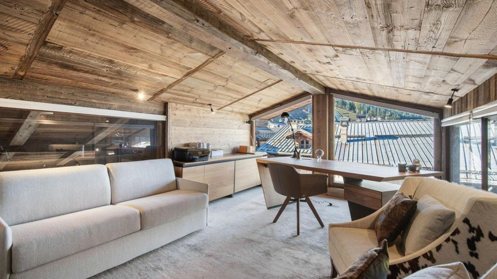luxury-ski-chalet-courchevel la praz-chalet notre refuge-oxford-ski-office.jpg