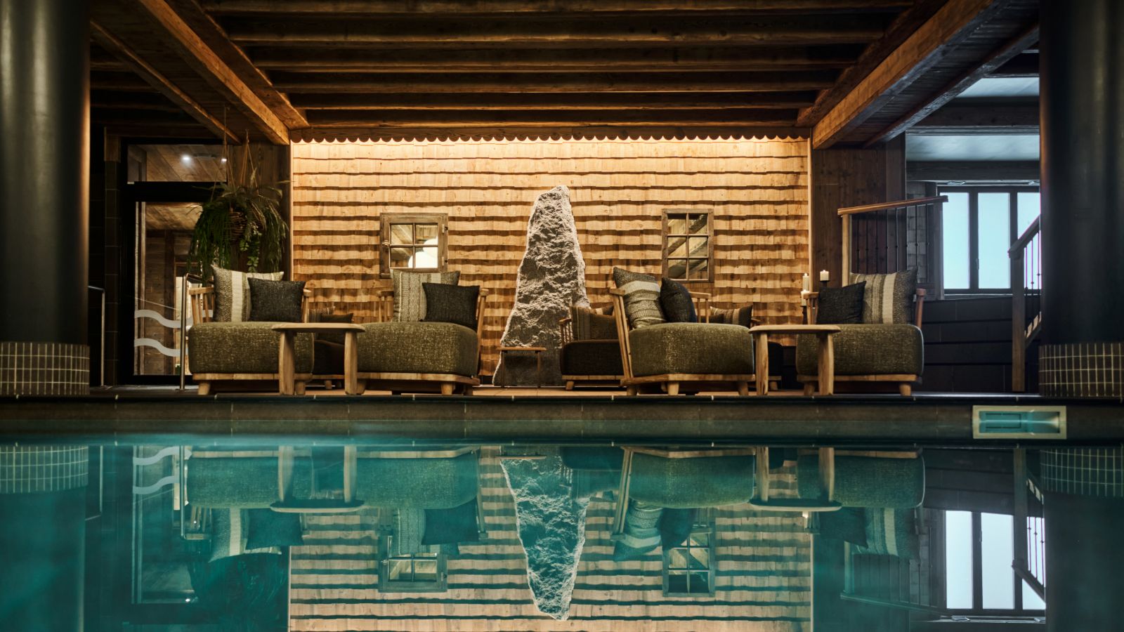 luxury-ski-hotels-tignes-les-suites-maison-bouvier-oxford-ski-spa (6).jpg